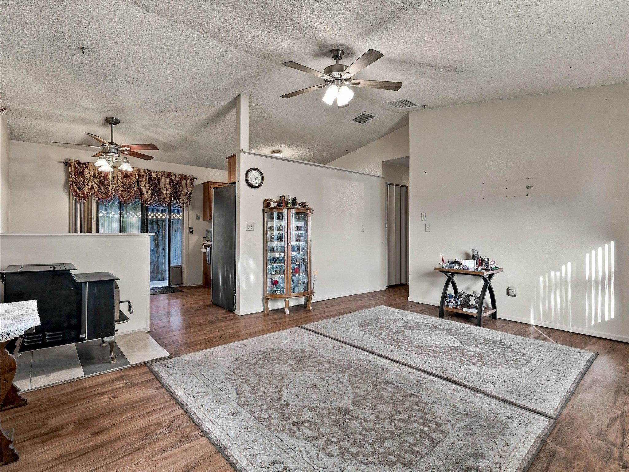 252 28 Road Property Photo 5