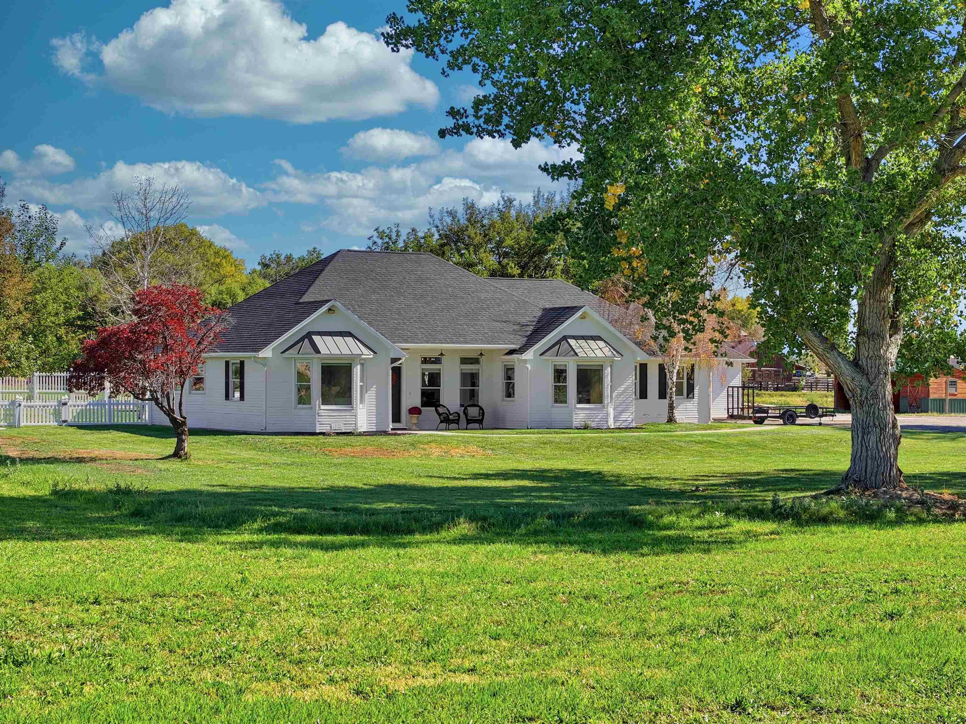 890 24 Road Property Photo 3