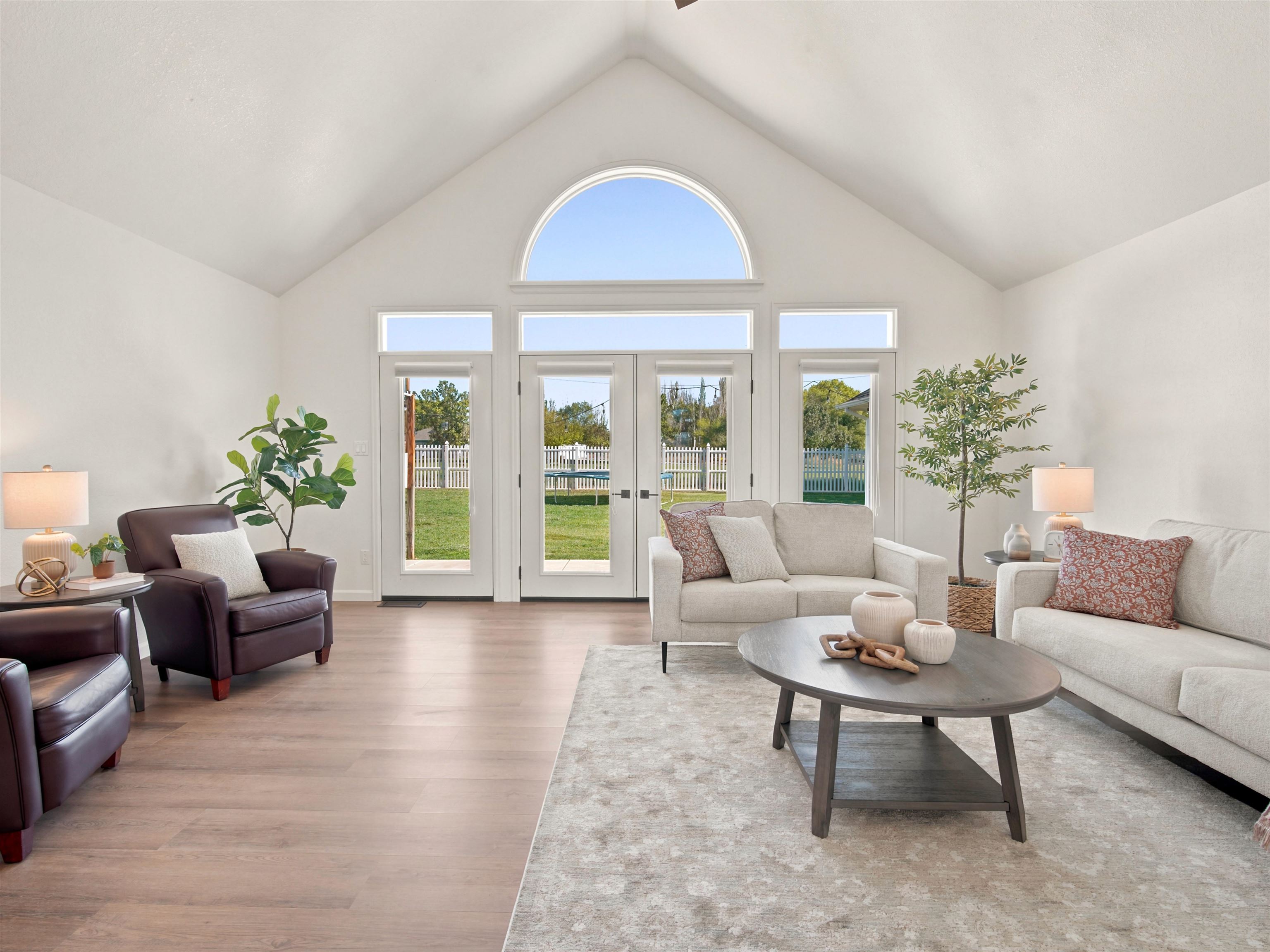 890 24 Road Property Photo 6