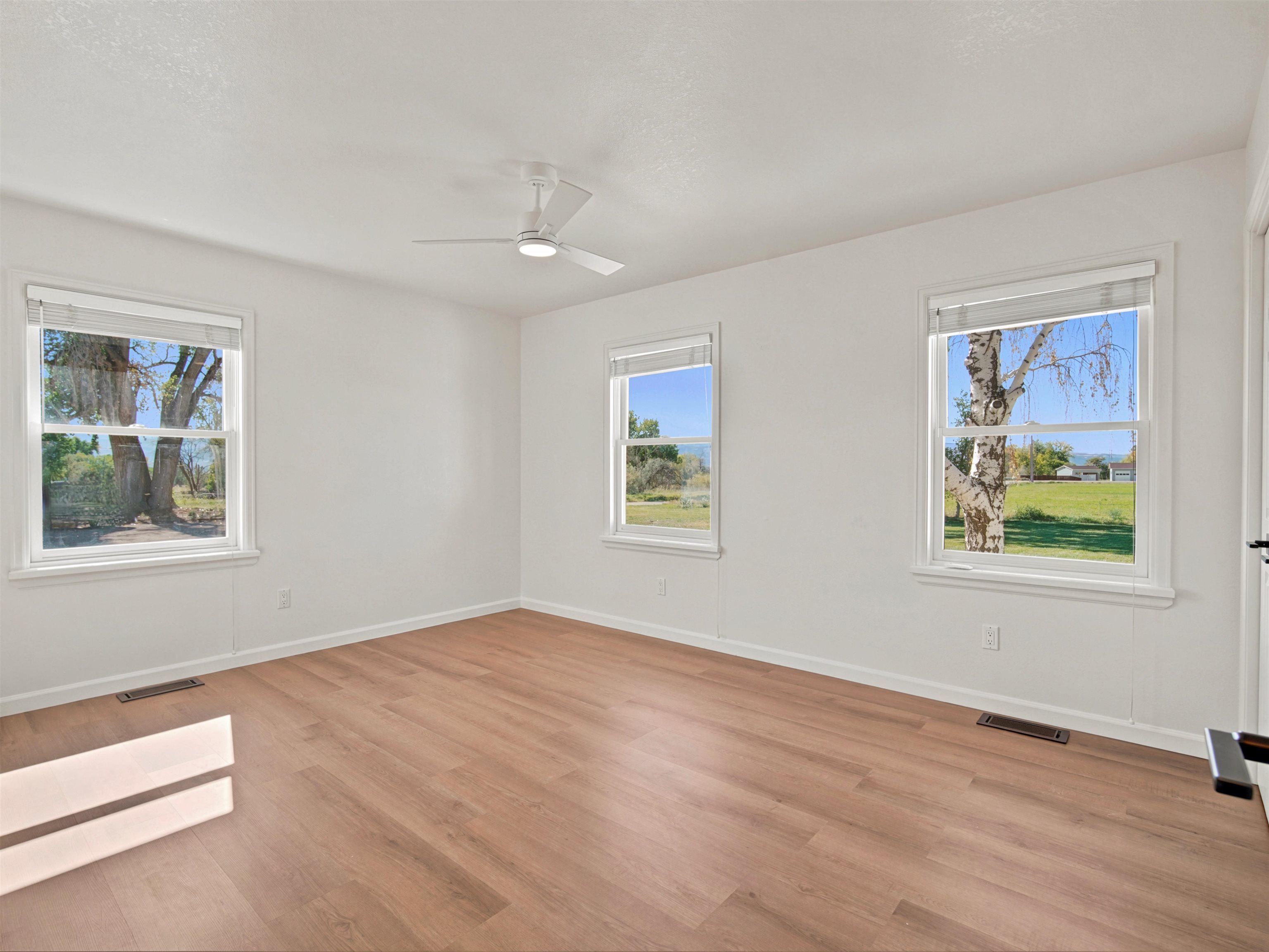 890 24 Road Property Photo 26