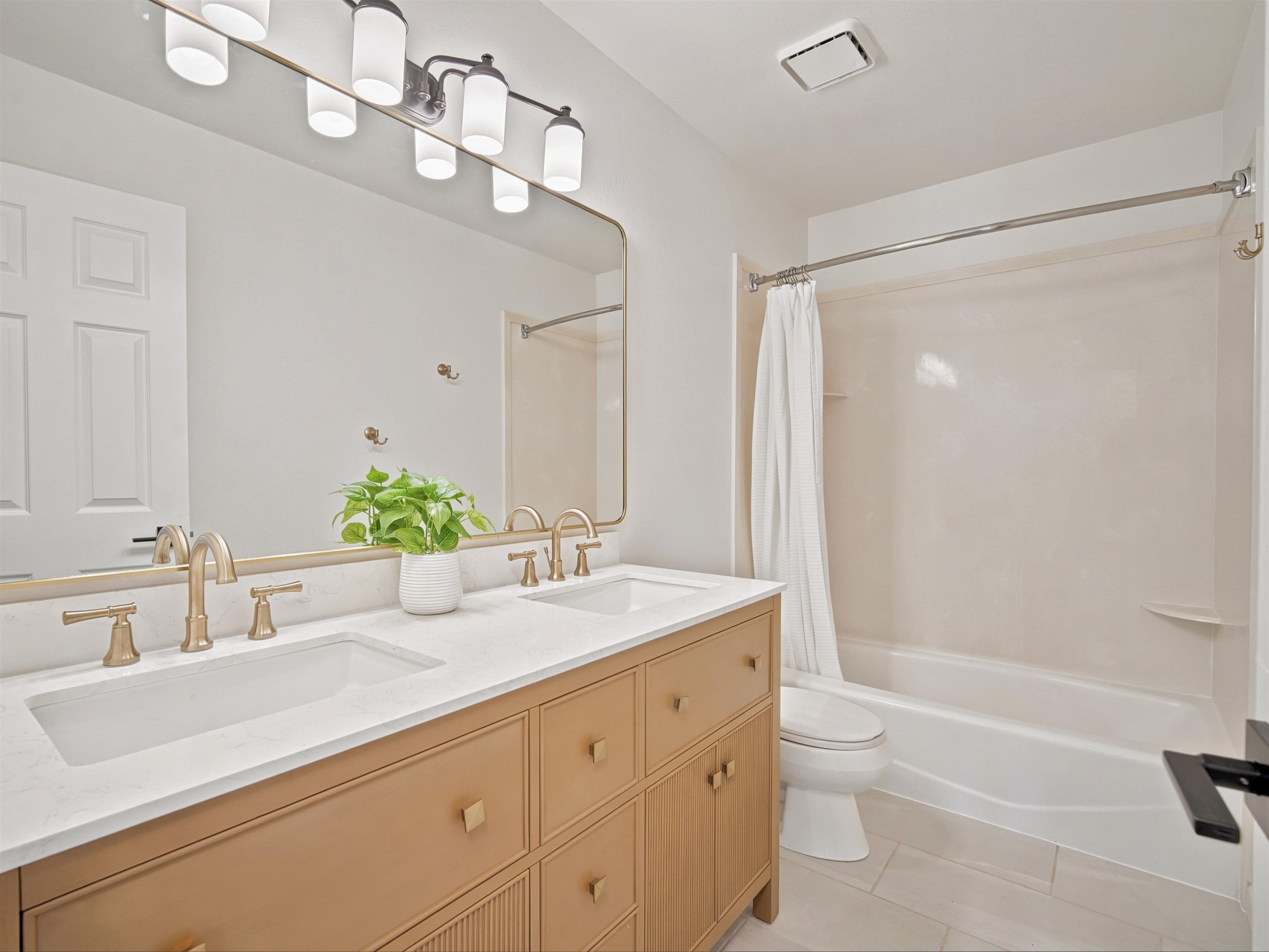 890 24 Road Property Photo 28