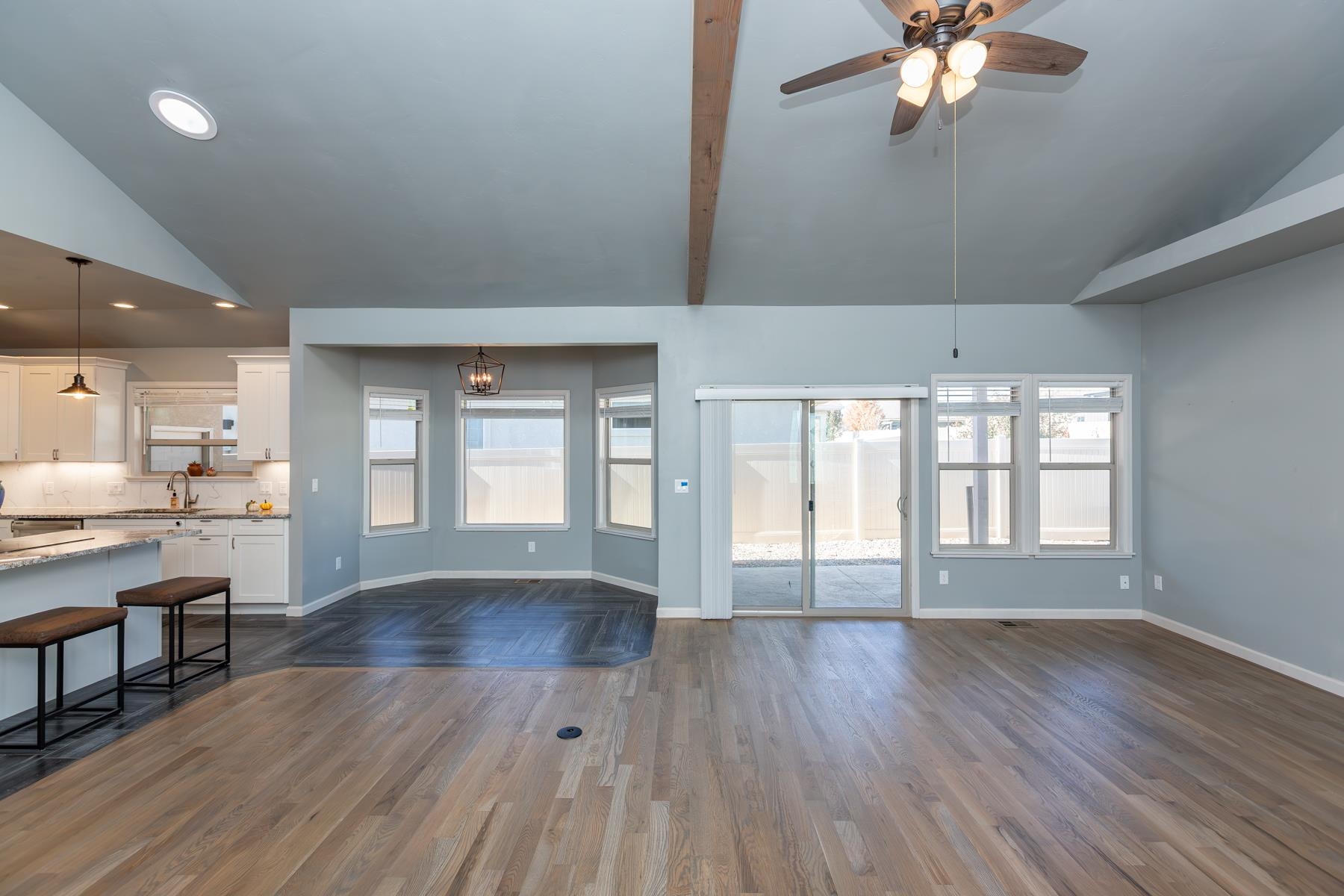 2940 Braxton Court Property Photo 6