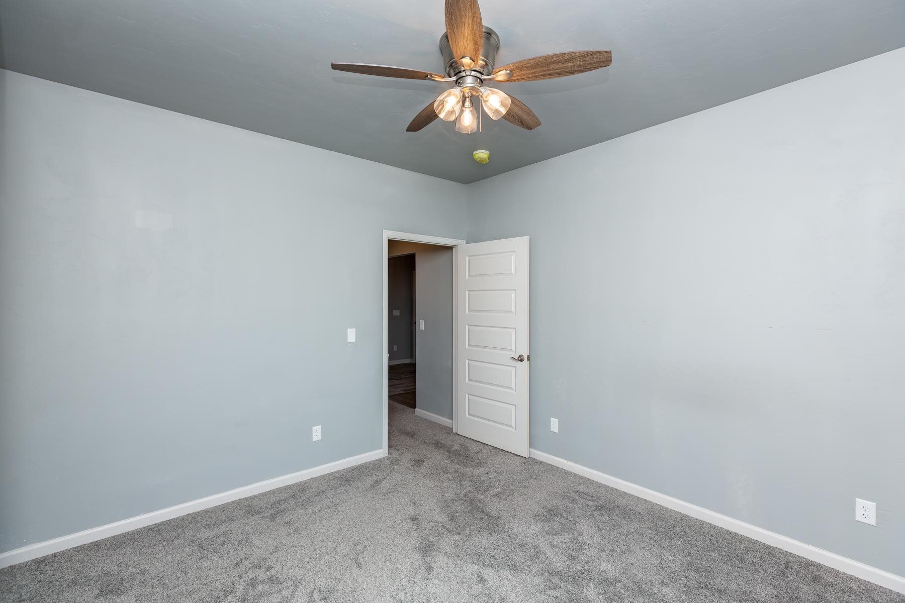 2940 Braxton Court Property Photo 33