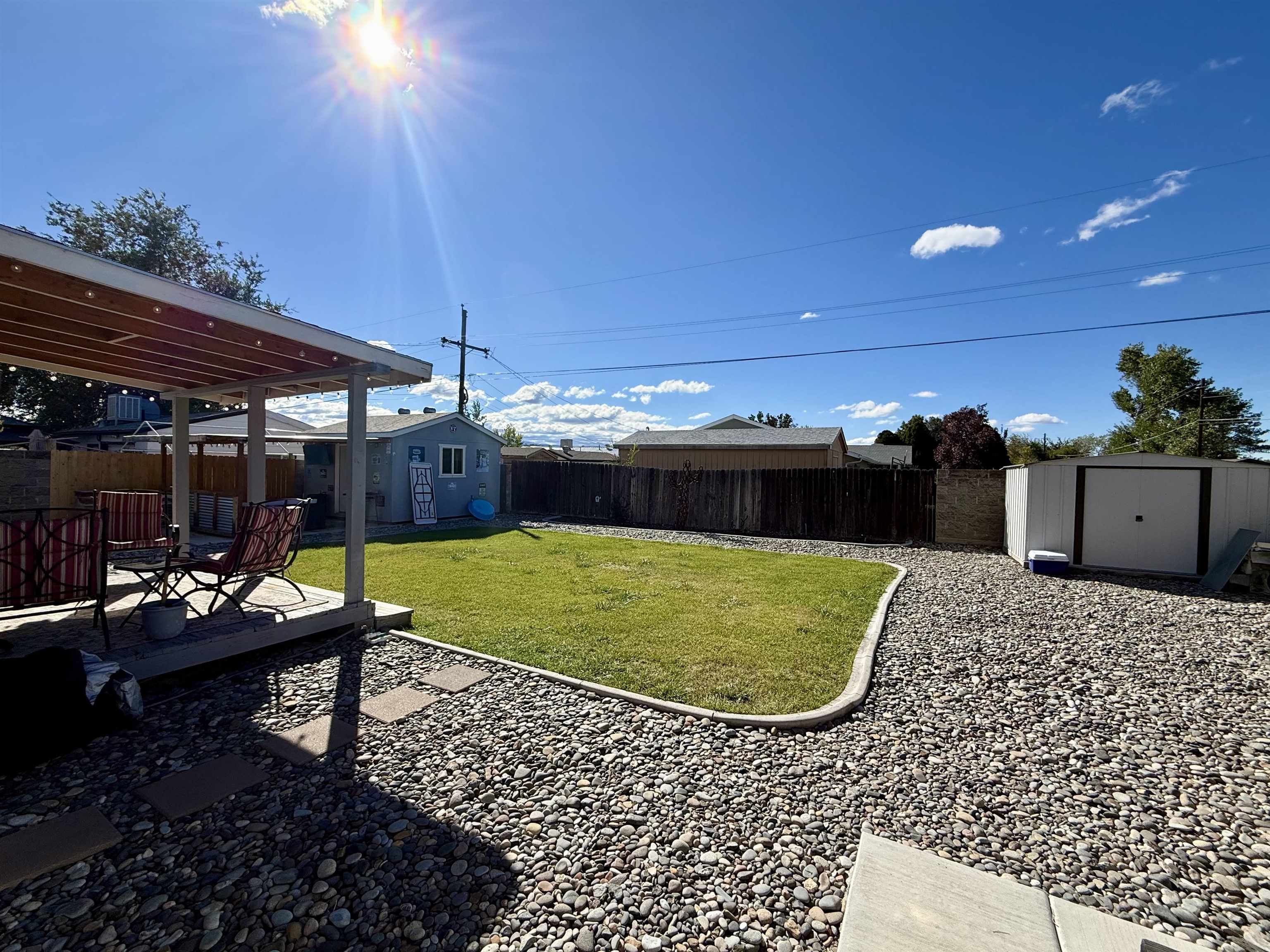 437 30 Road Property Photo 2