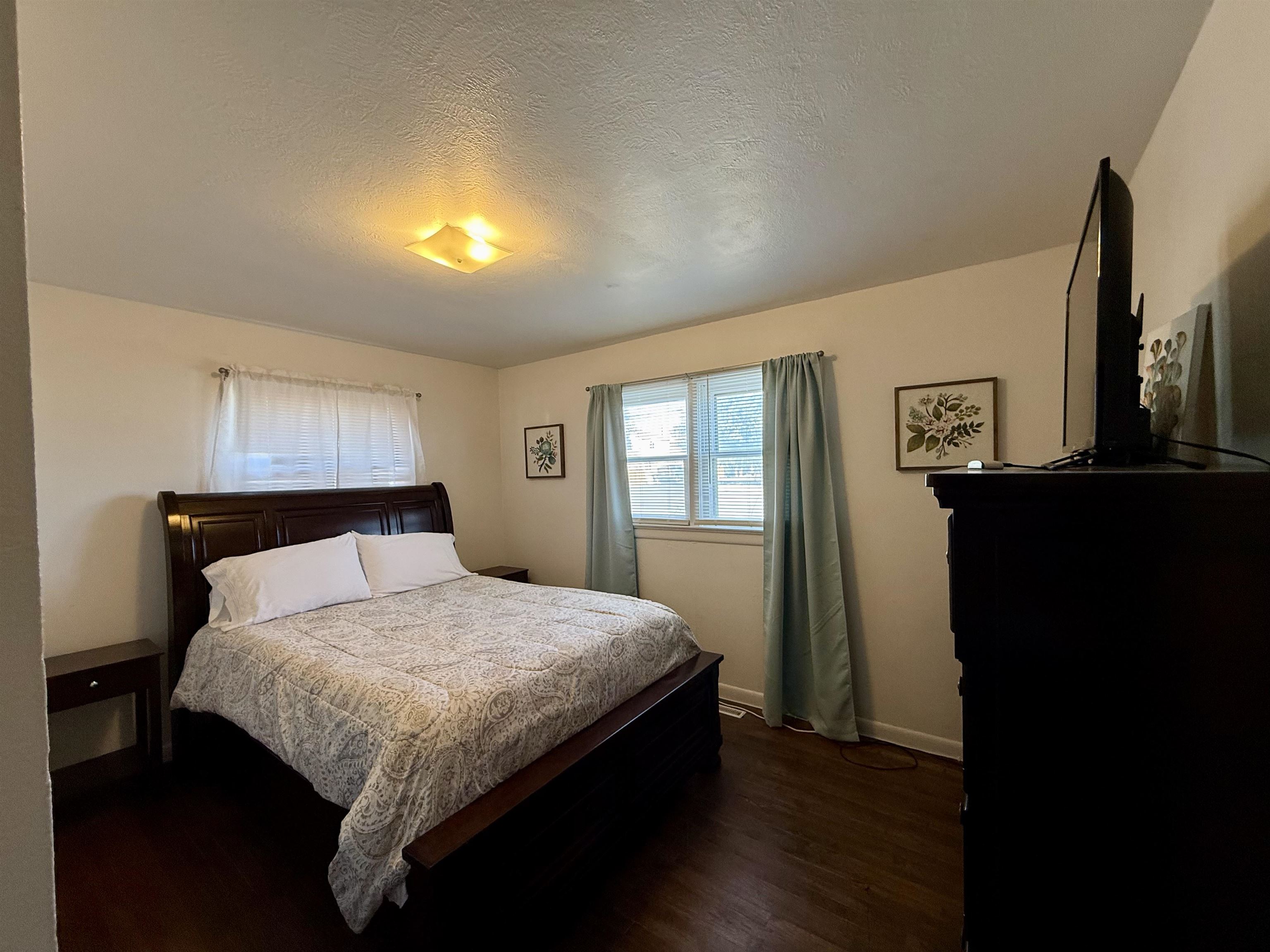 437 30 Road Property Photo 12