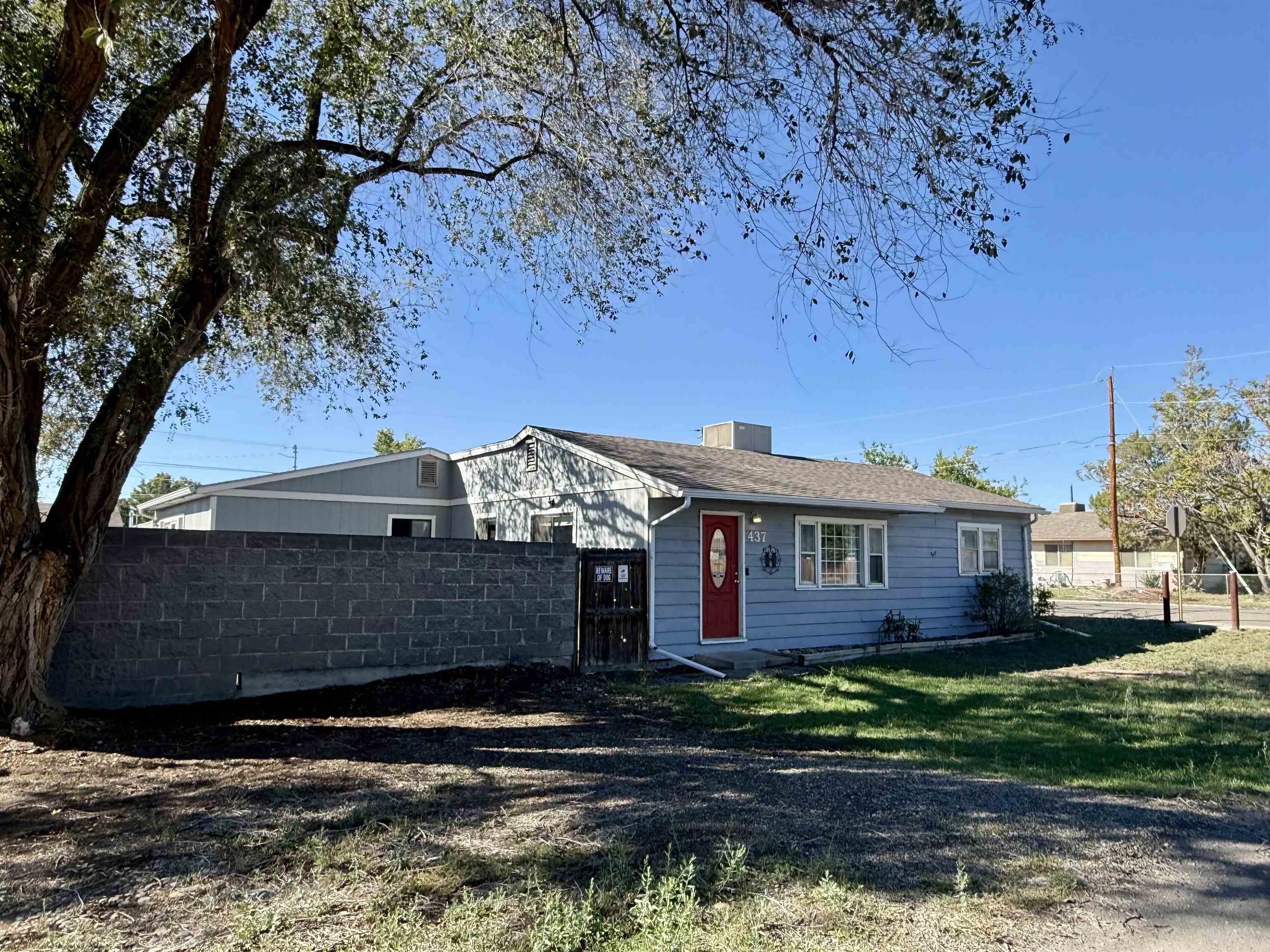 437 30 Road Property Photo 15