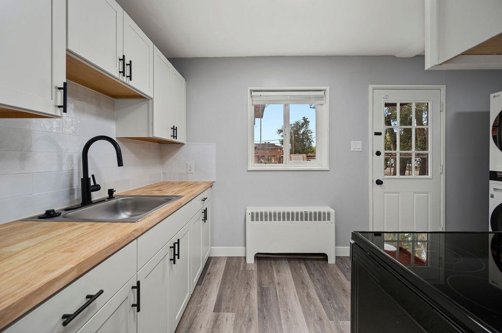 1821 Gunnison Avenue Property Photo 3