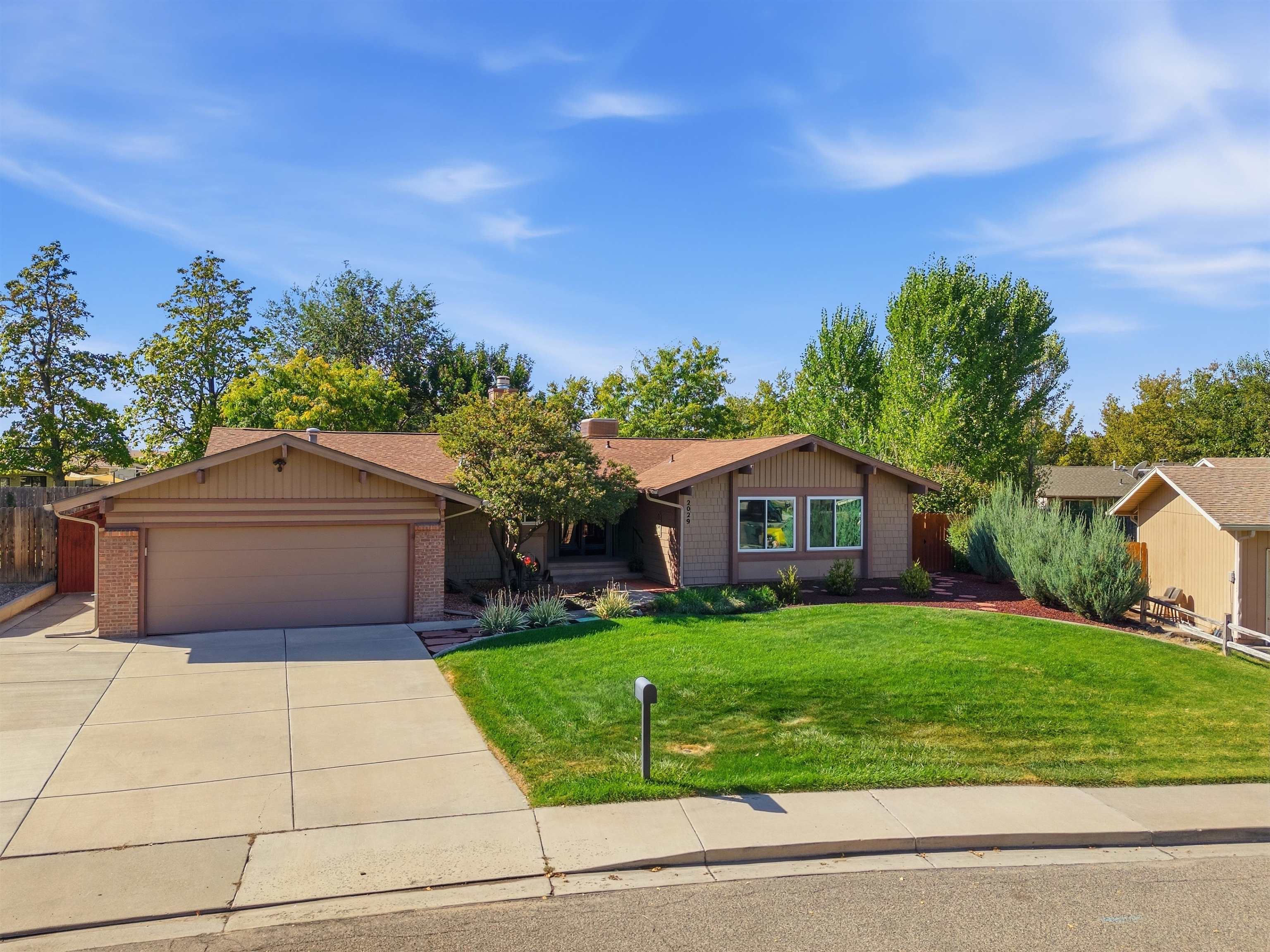 2029 Barberry Avenue Property Photo 1