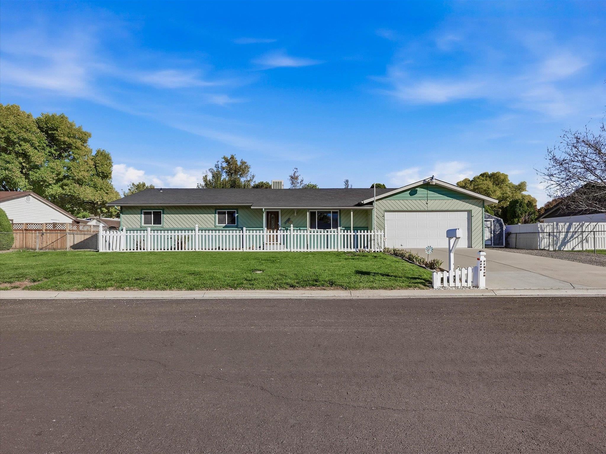 3090 Pinyon Place Property Photo 1