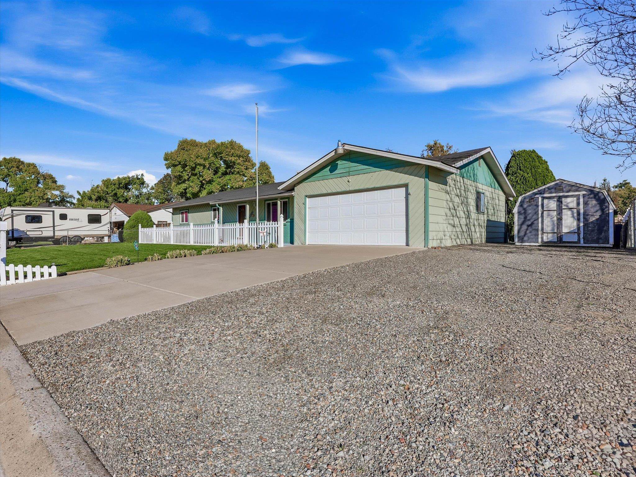 3090 Pinyon Place Property Photo 3