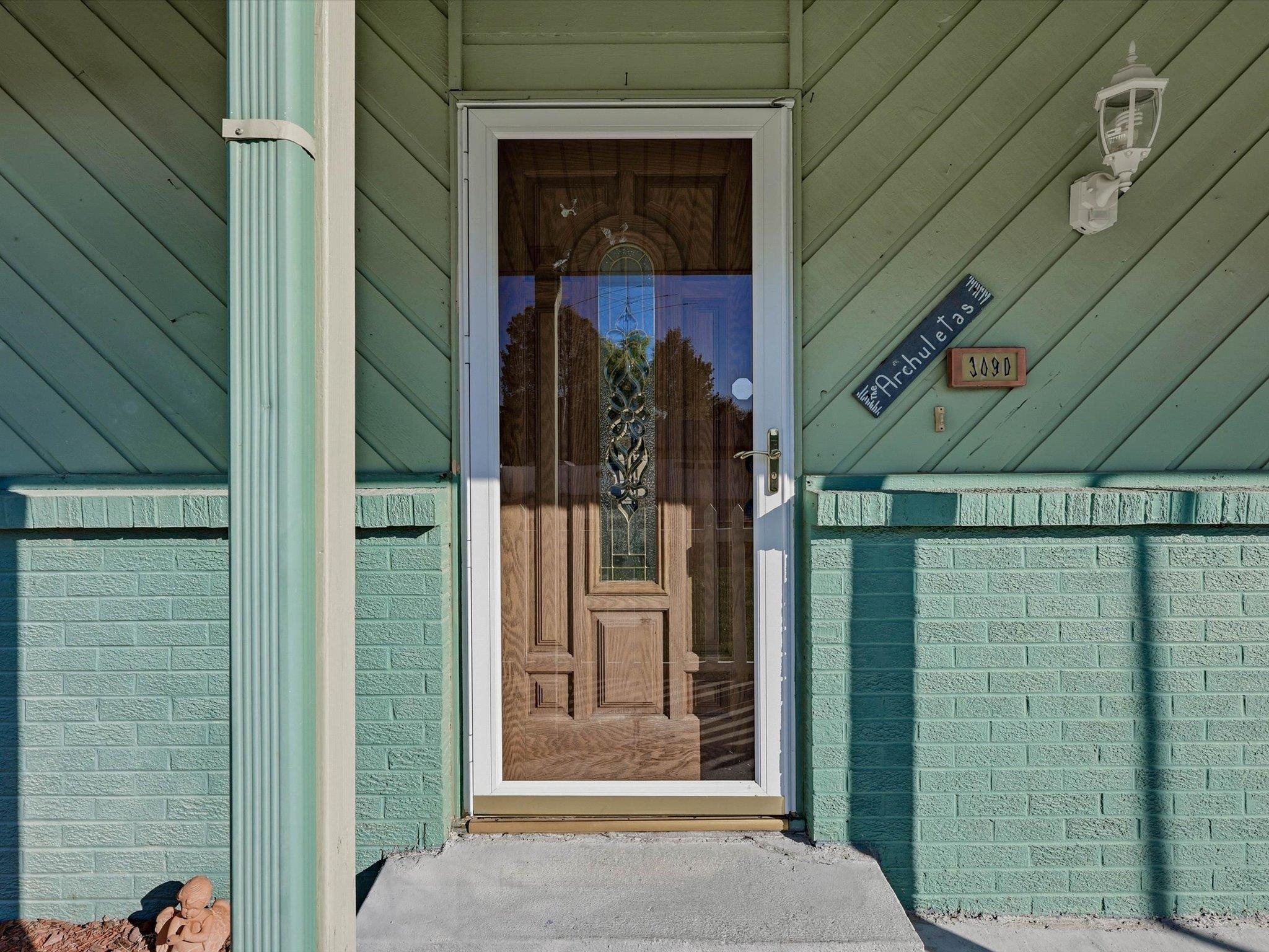 3090 Pinyon Place Property Photo 4