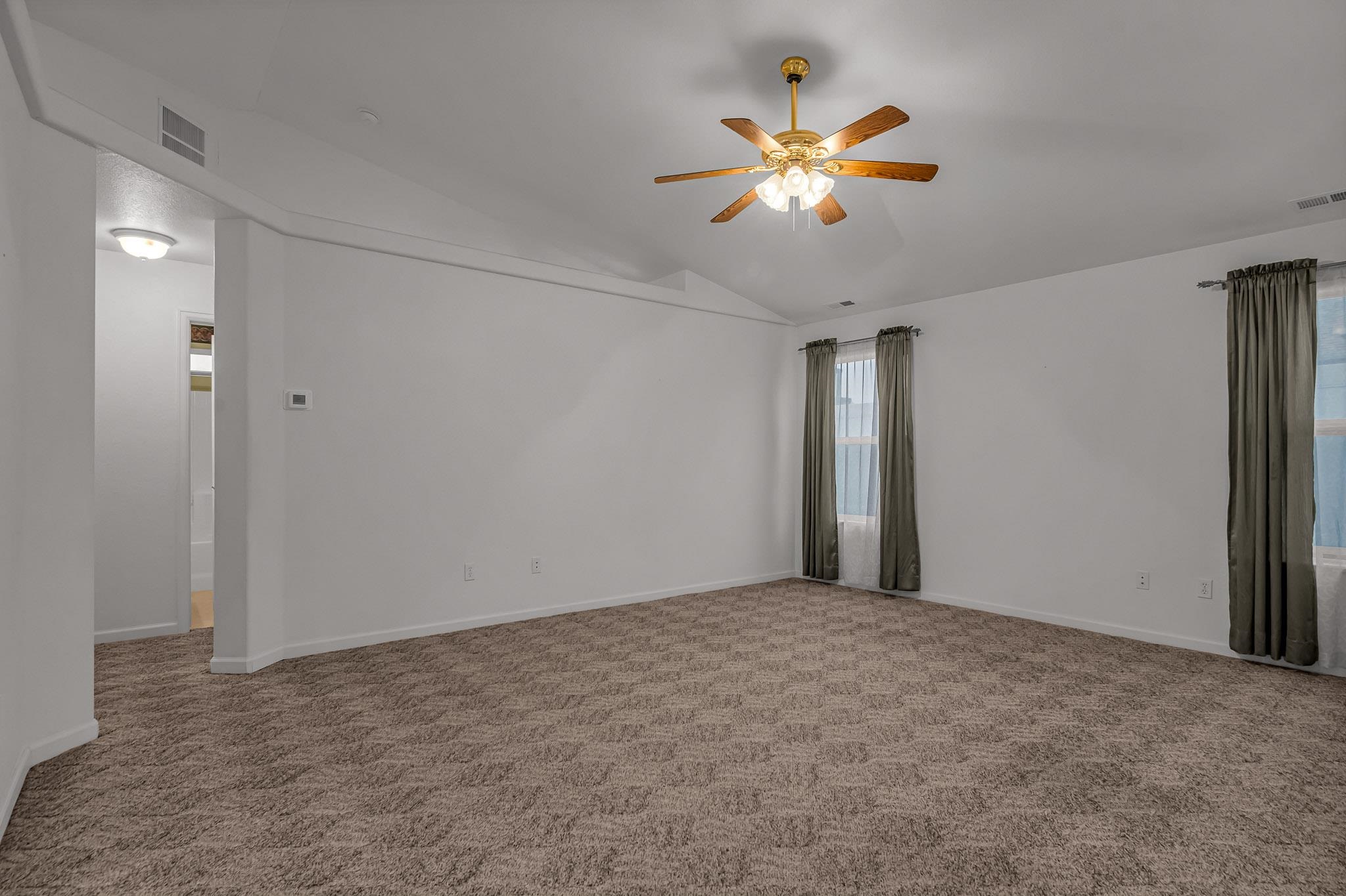 646 Quartz Drive Property Photo 8