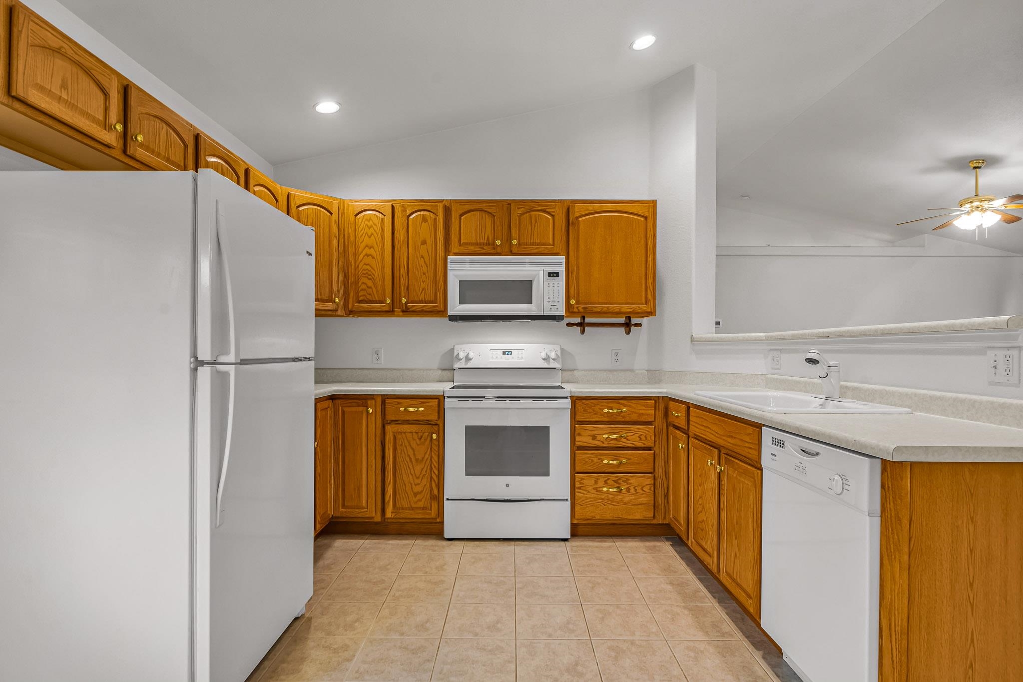 646 Quartz Drive Property Photo 12