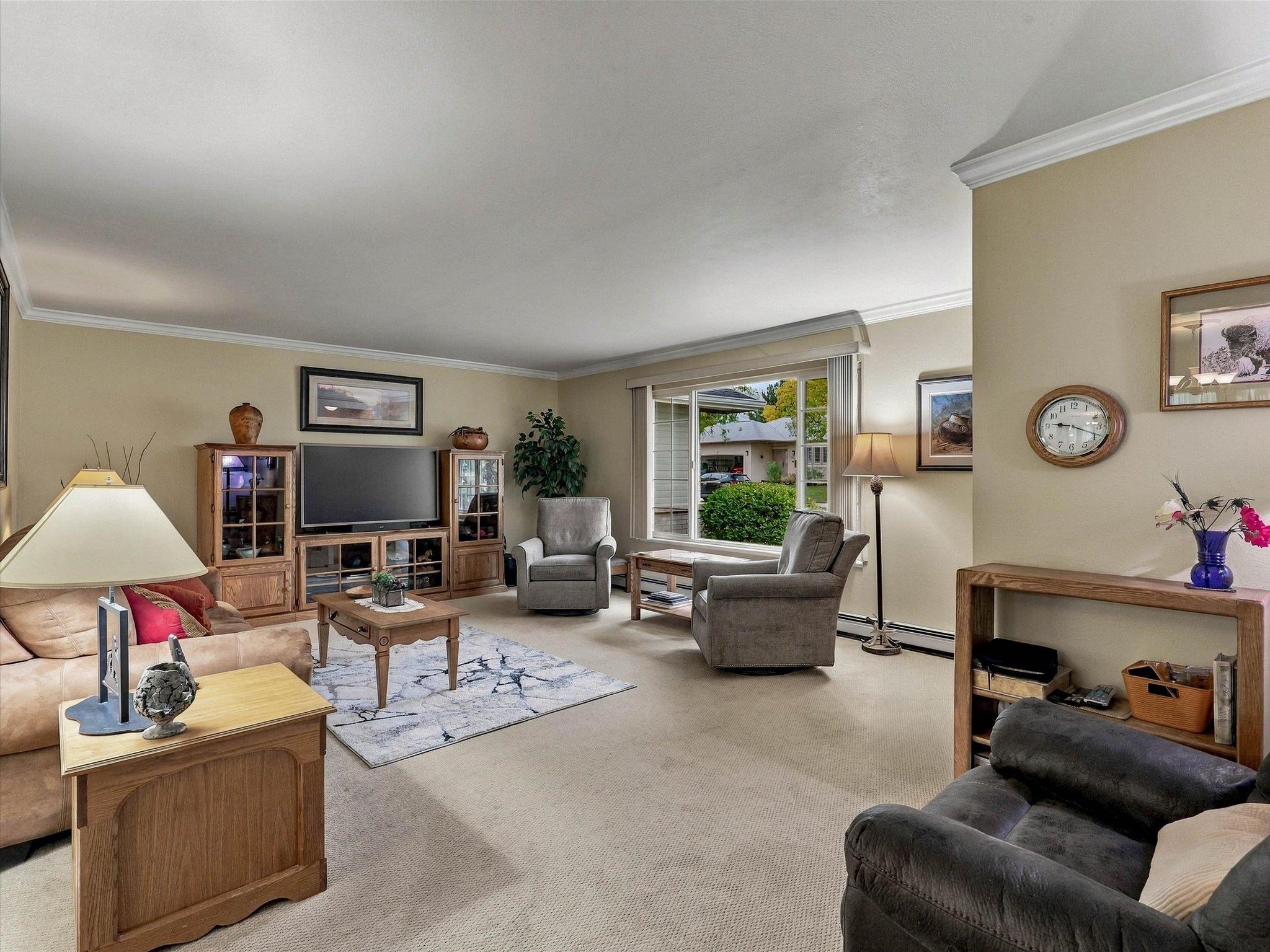2652 Hemlock Court Property Photo 10