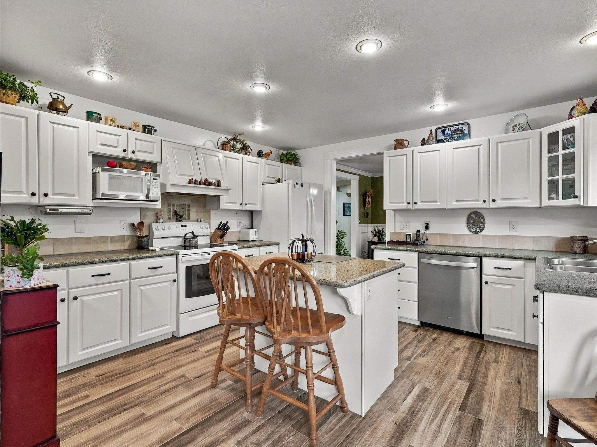 2652 Hemlock Court Property Photo 11