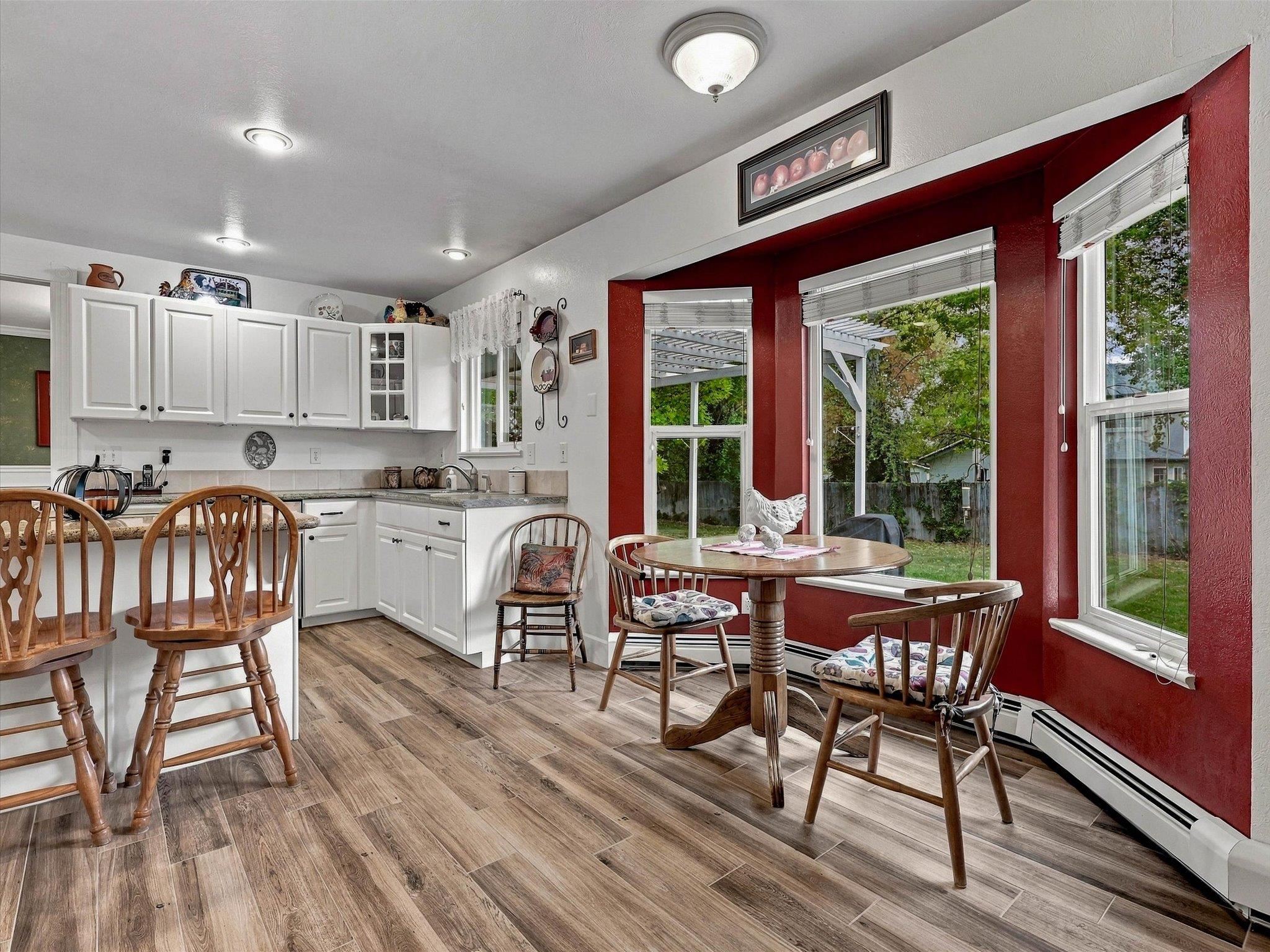 2652 Hemlock Court Property Photo 14