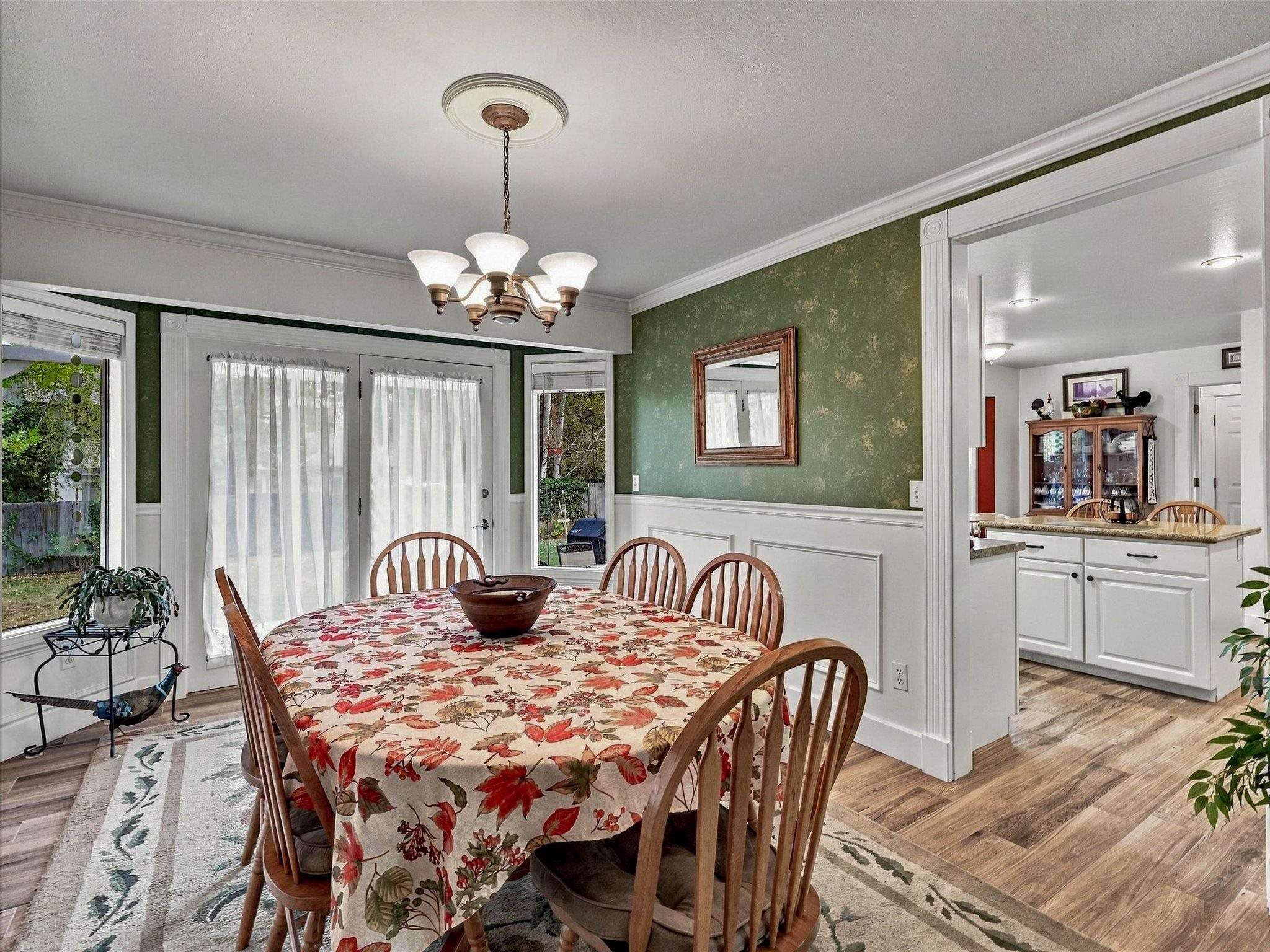 2652 Hemlock Court Property Photo 15