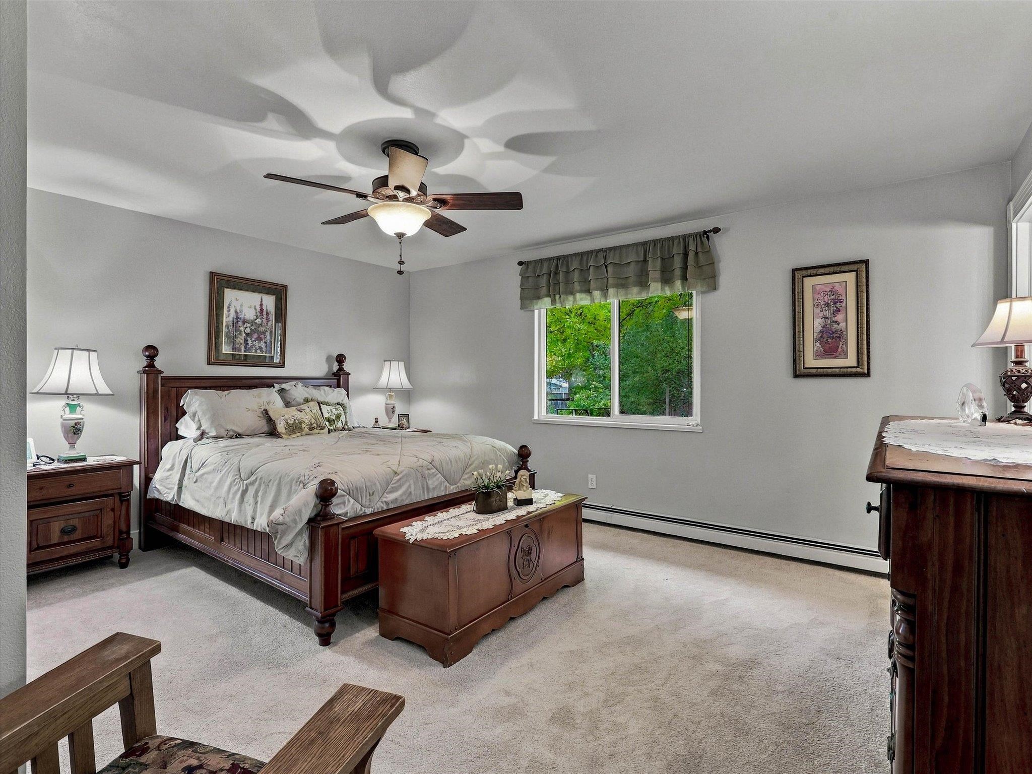 2652 Hemlock Court Property Photo 17