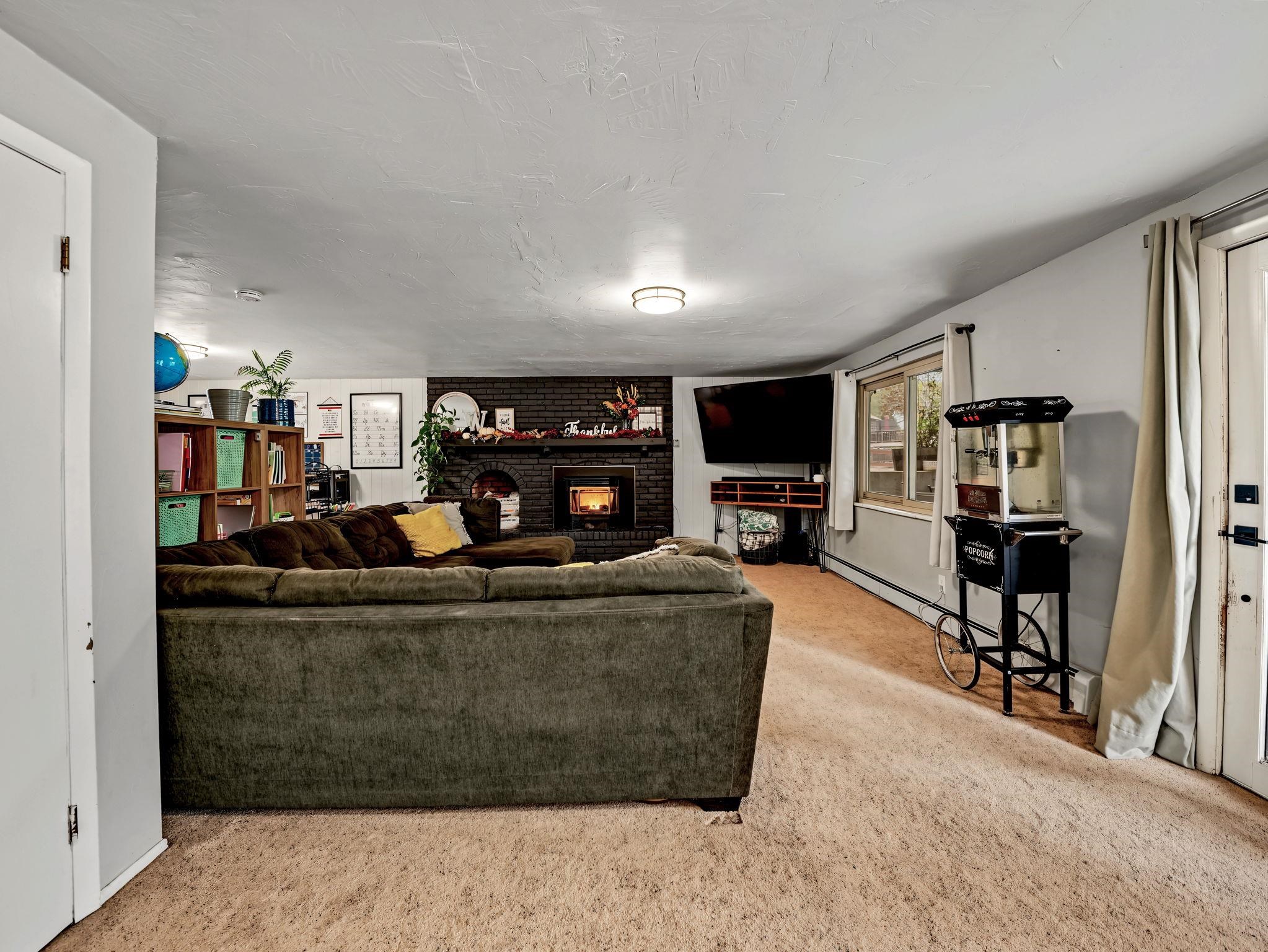 570 Sunny Meadow Lane Property Photo 10