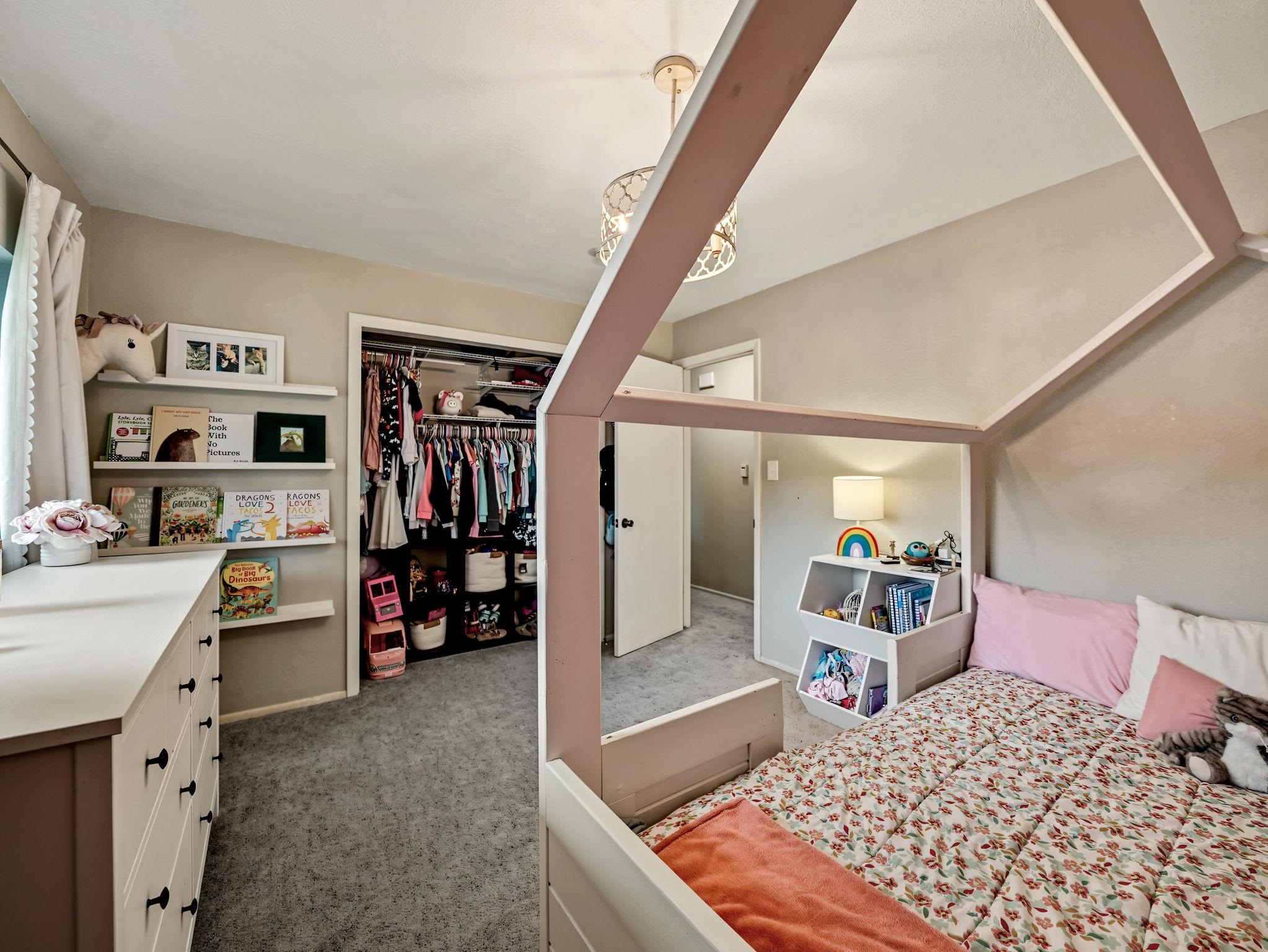 570 Sunny Meadow Lane Property Photo 15
