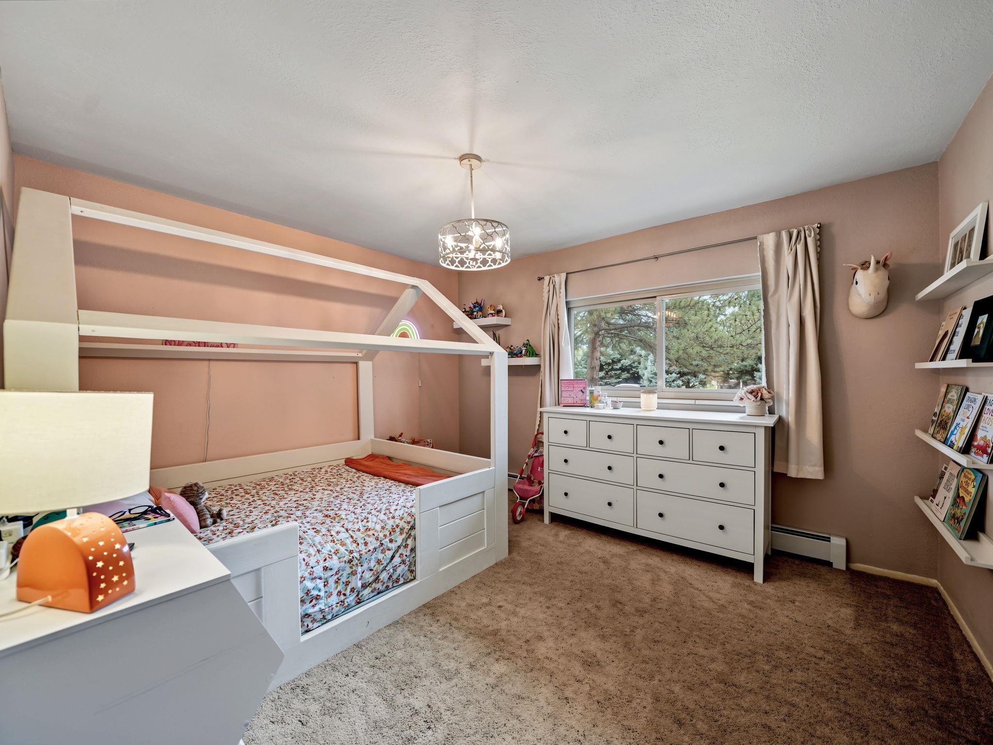 570 Sunny Meadow Lane Property Photo 18