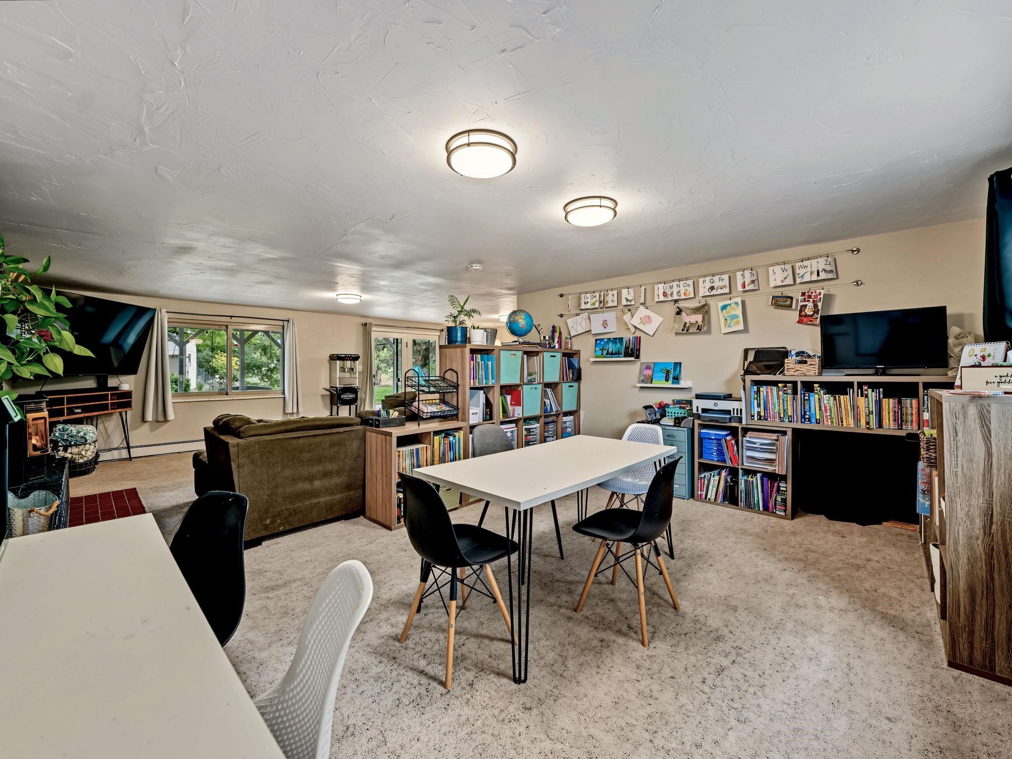 570 Sunny Meadow Lane Property Photo 30