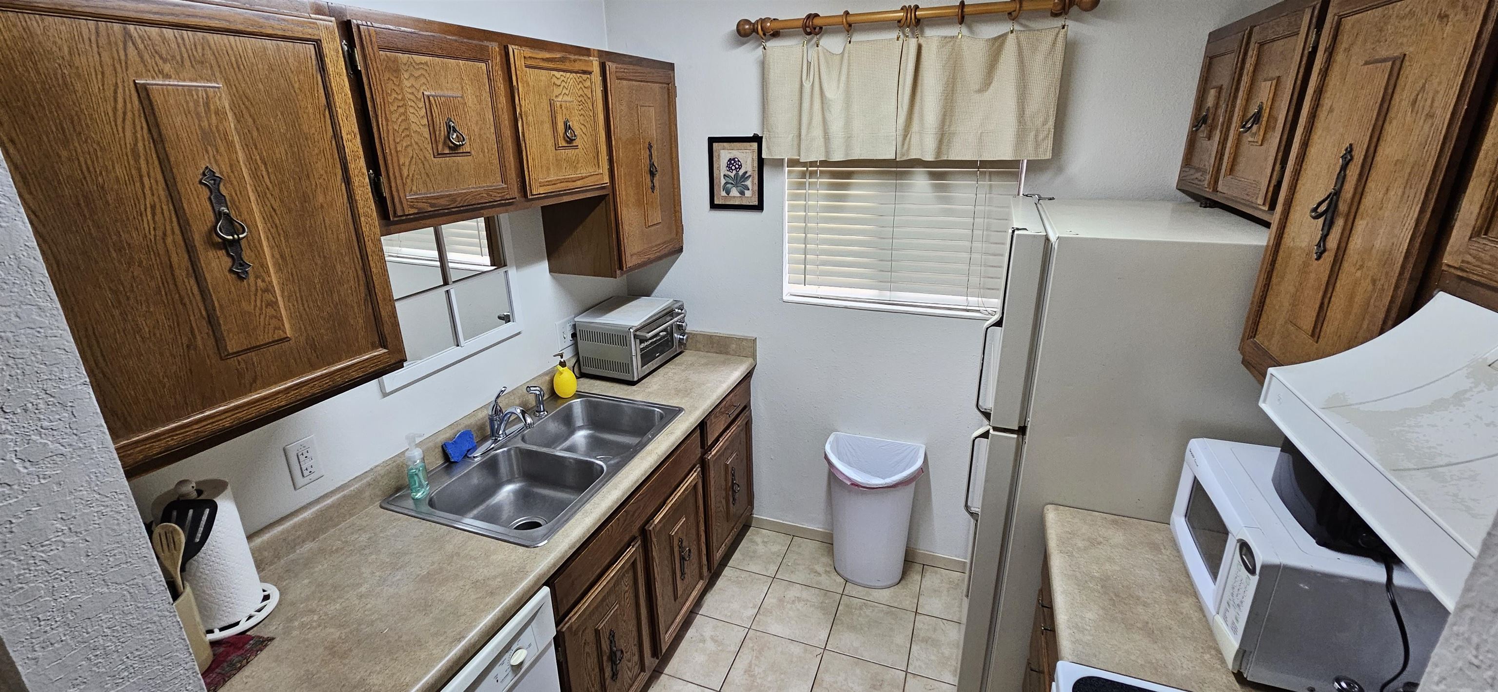 3150 Lakeside Drive Property Photo 10
