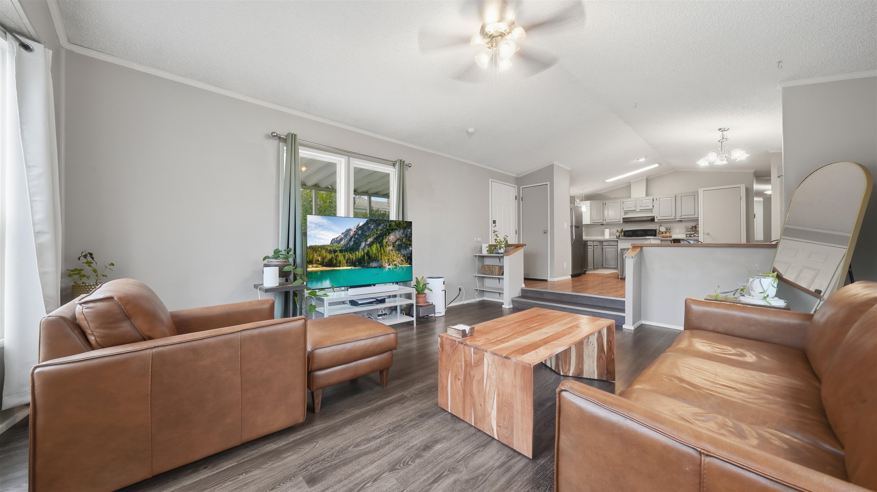 435 32 Road Property Photo 4