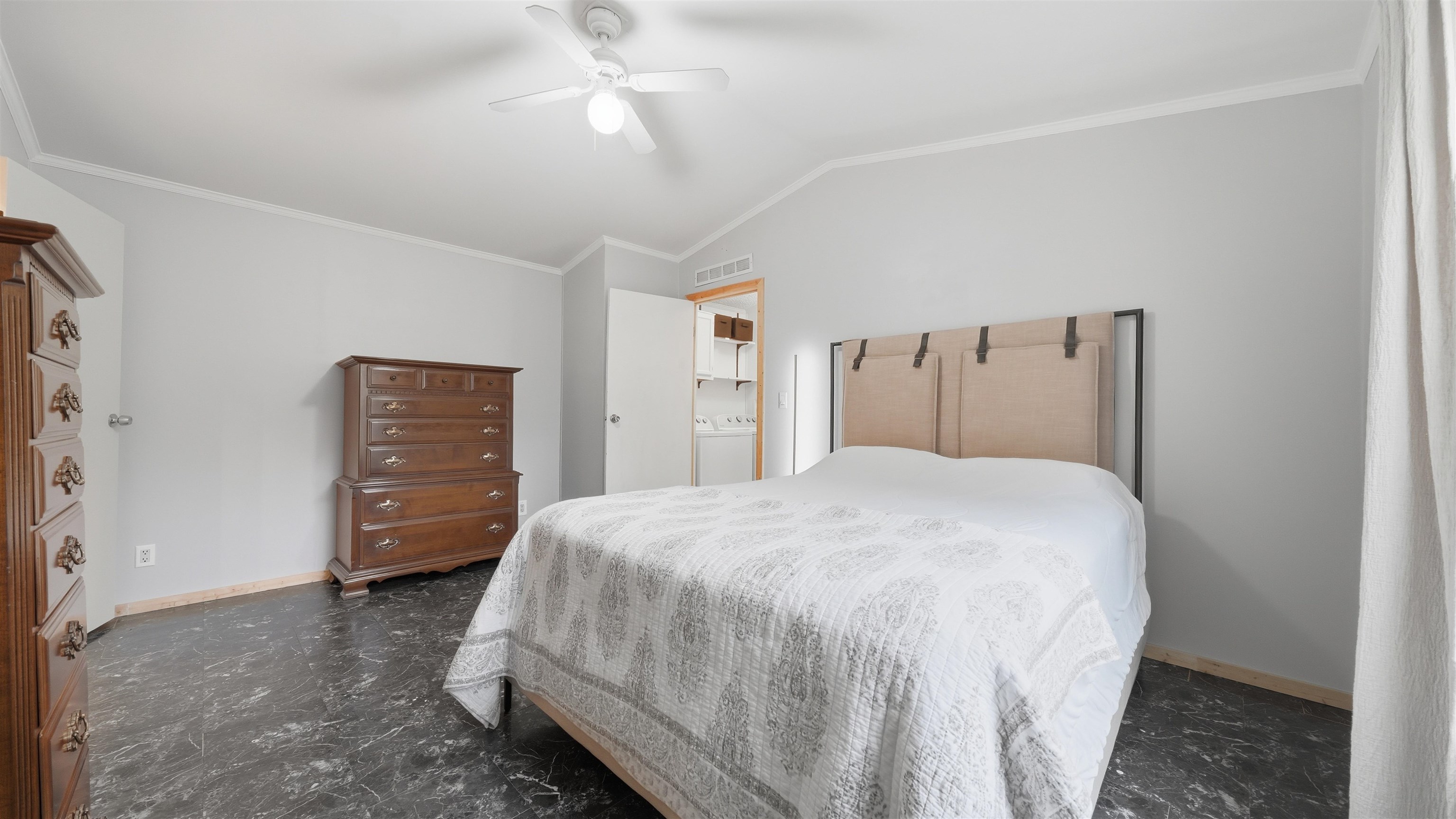 435 32 Road Property Photo 12