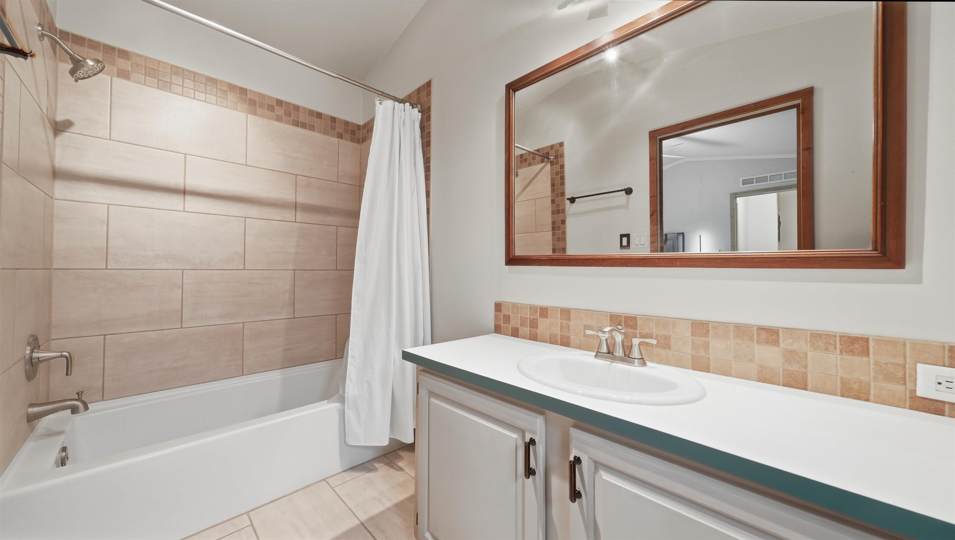 435 32 Road Property Photo 14