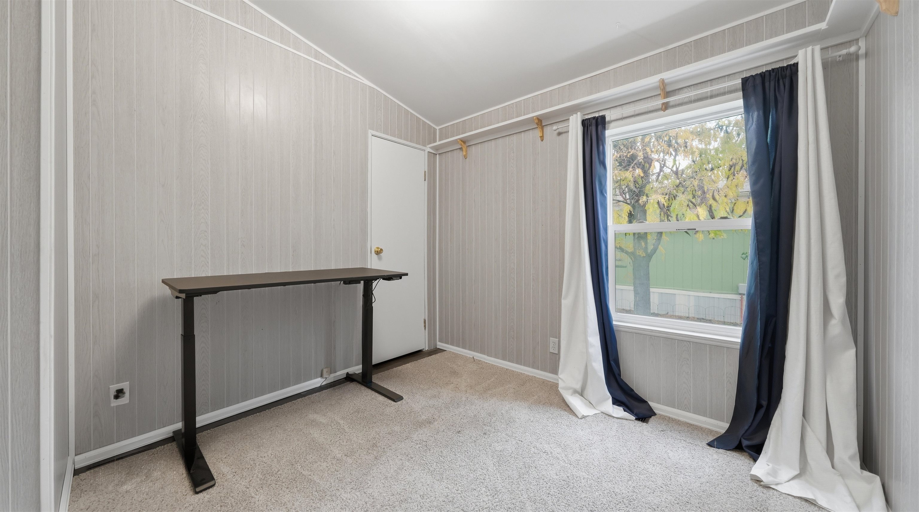 435 32 Road Property Photo 17