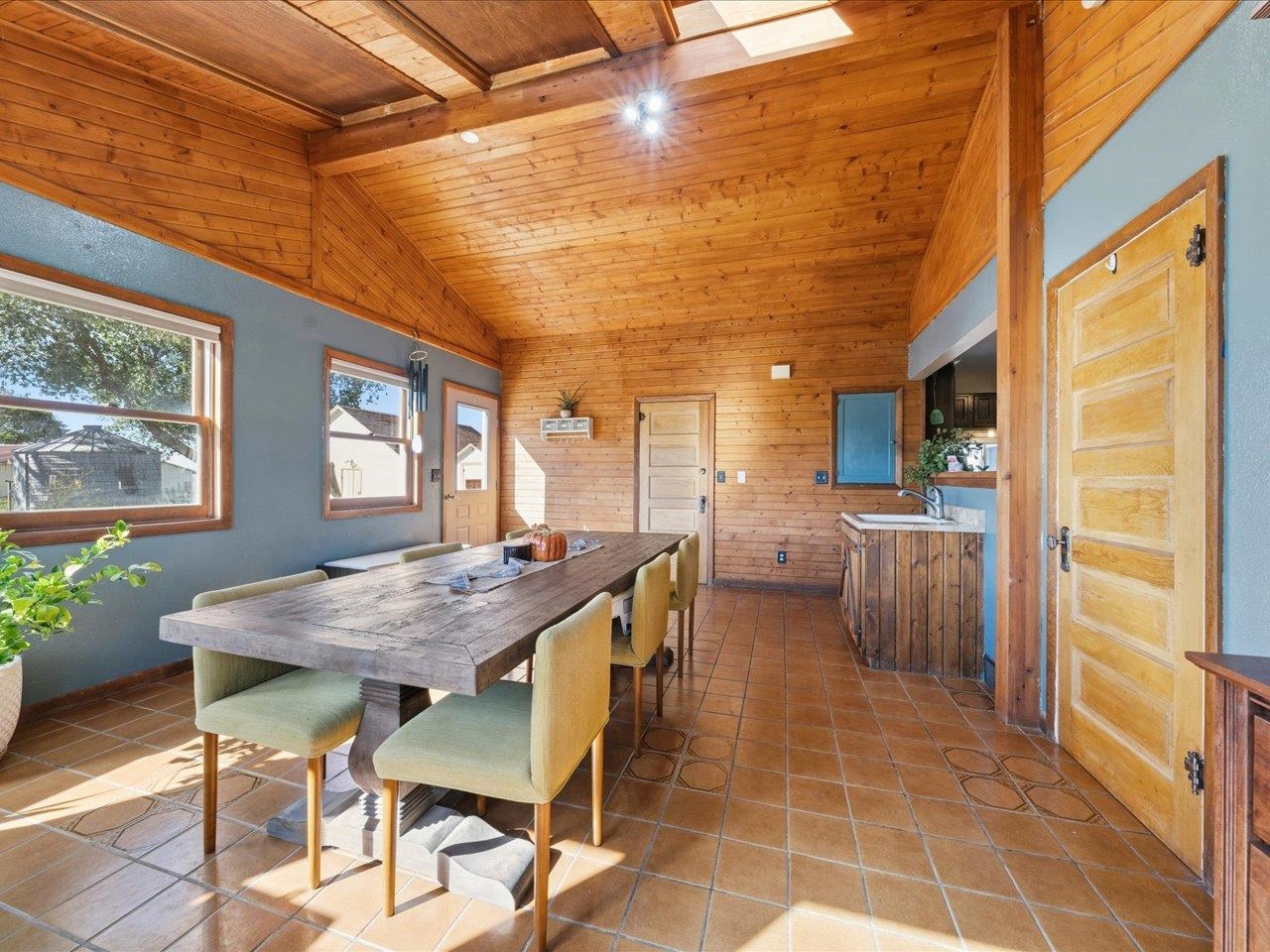 6749 5825 Road Property Photo 7