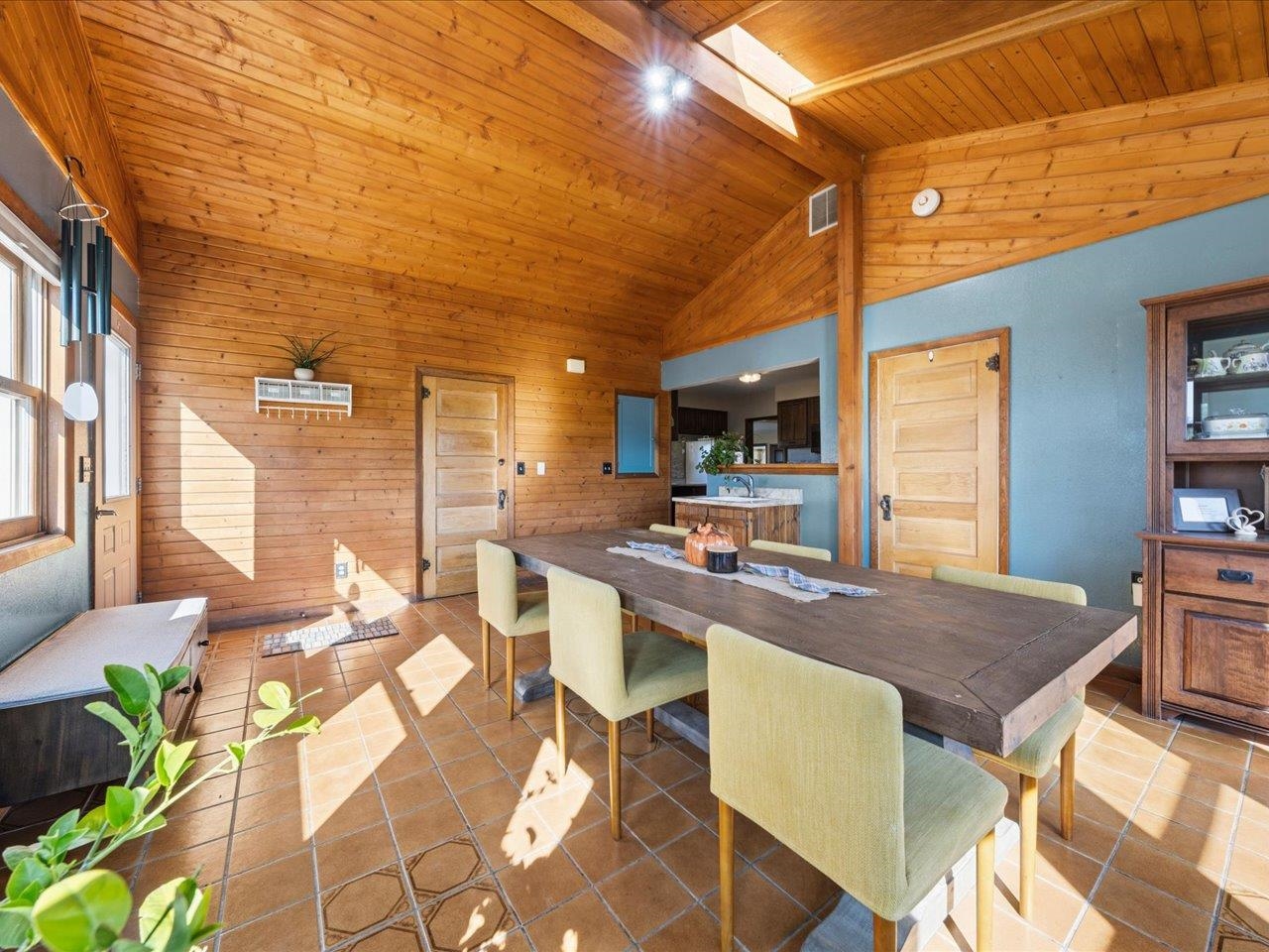 6749 5825 Road Property Photo 8