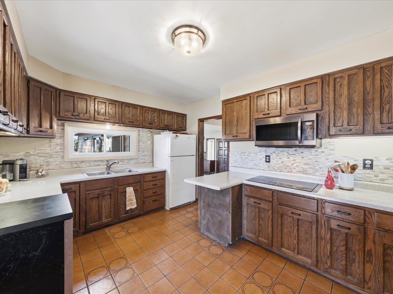 6749 5825 Road Property Photo 9
