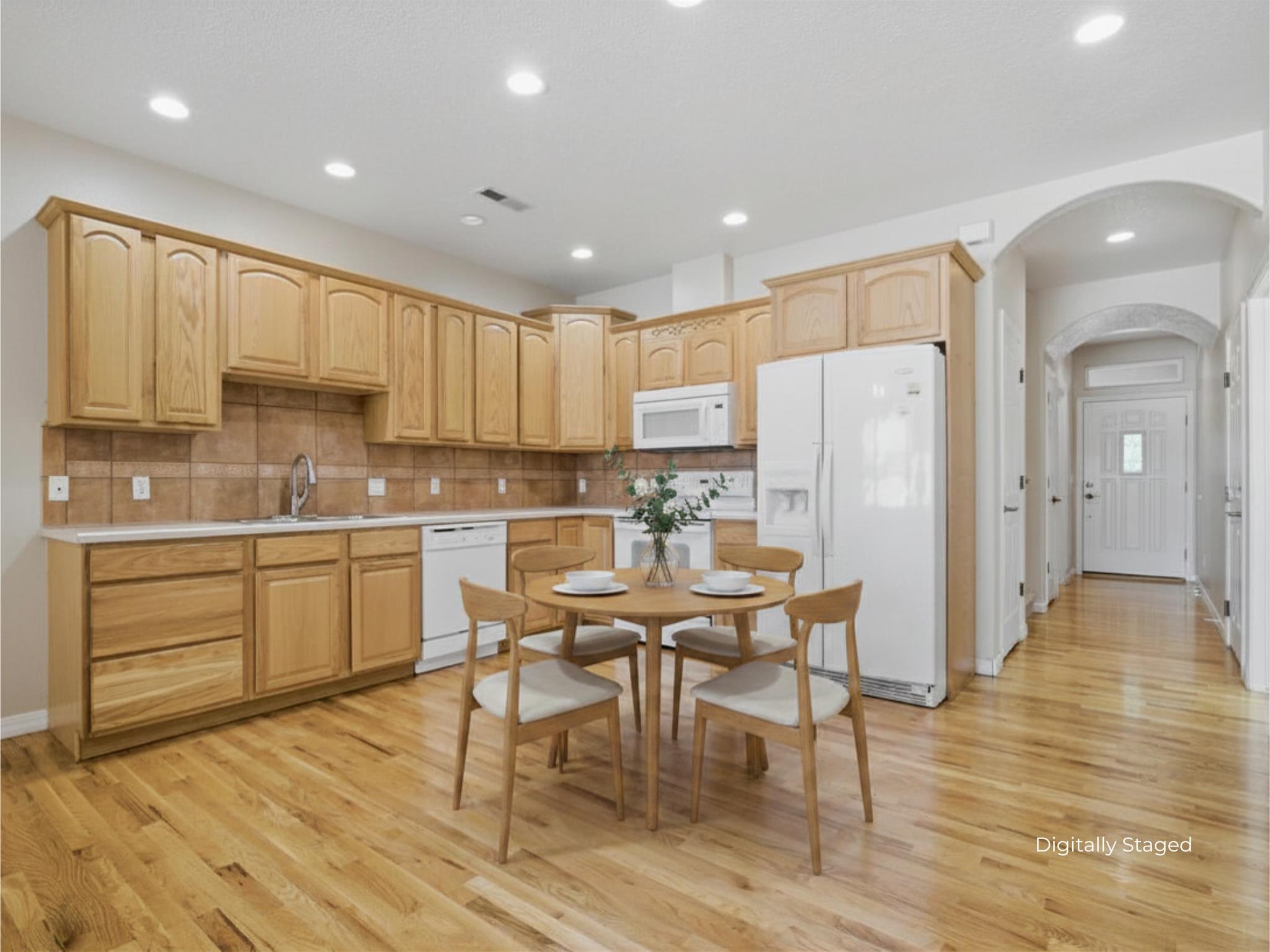 567 Garden Grove Court Property Photo 8