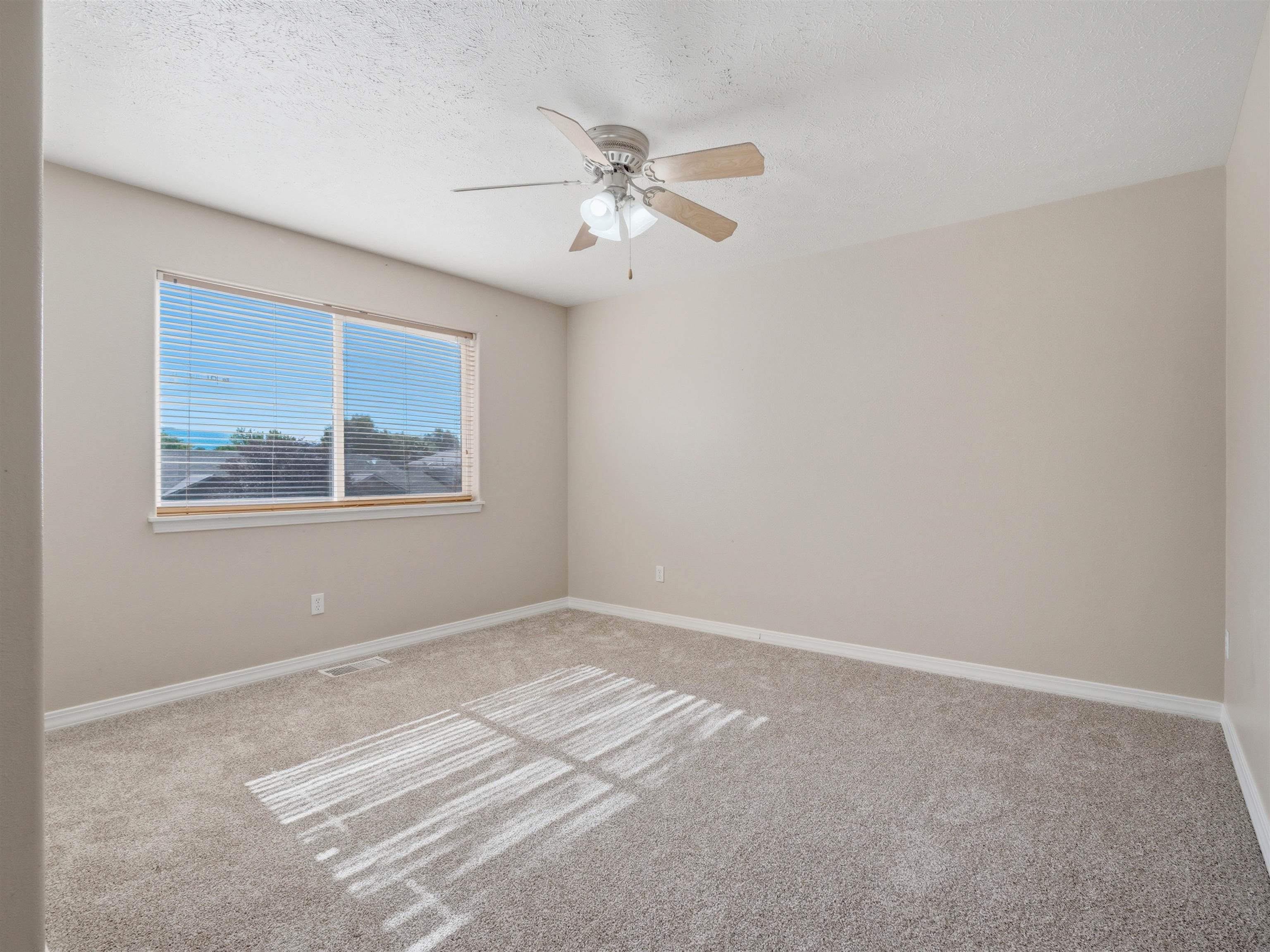 567 Garden Grove Court Property Photo 21