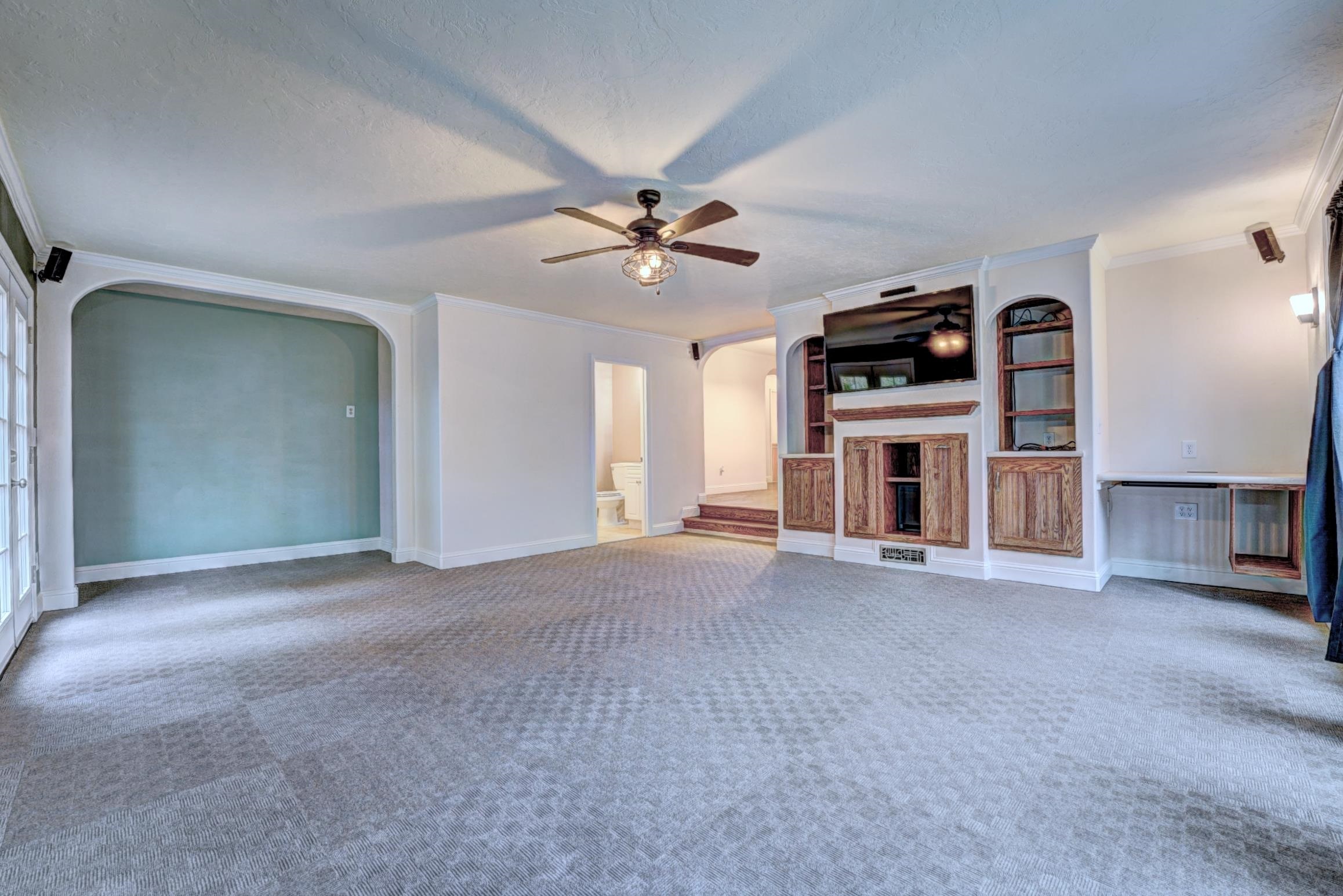 637 1/2 29 1/4 Road Property Photo 4