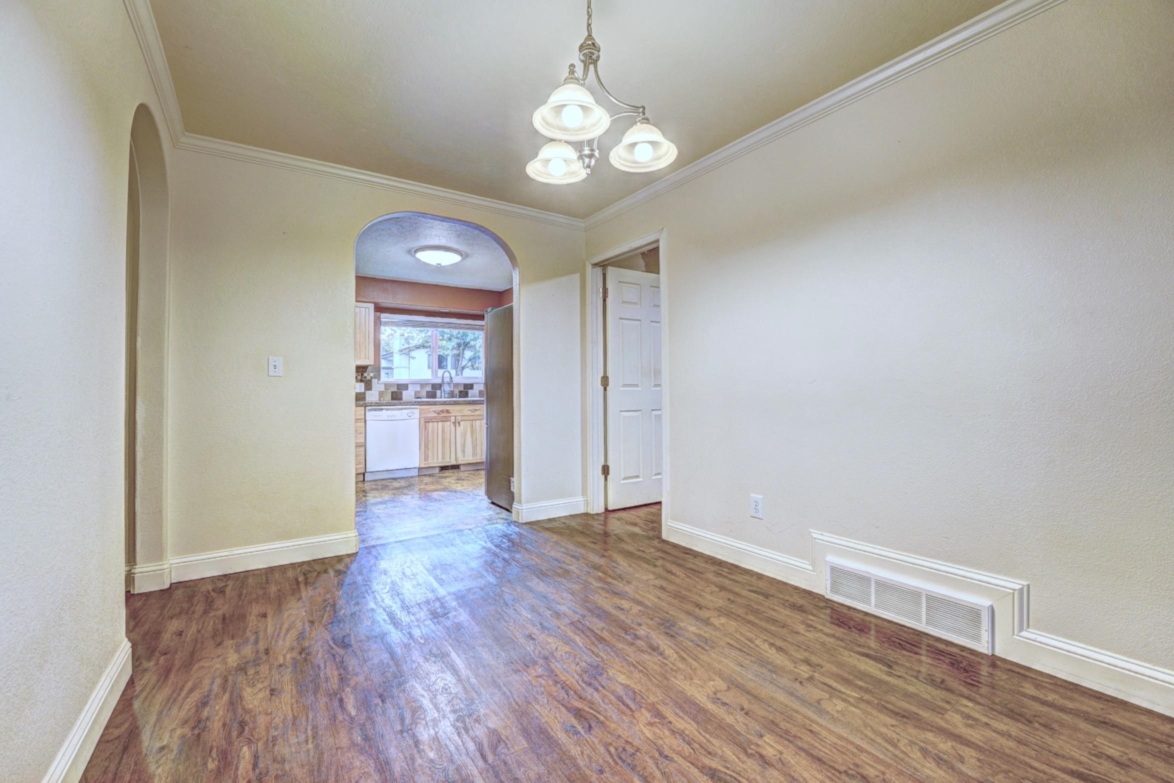 637 1/2 29 1/4 Road Property Photo 5