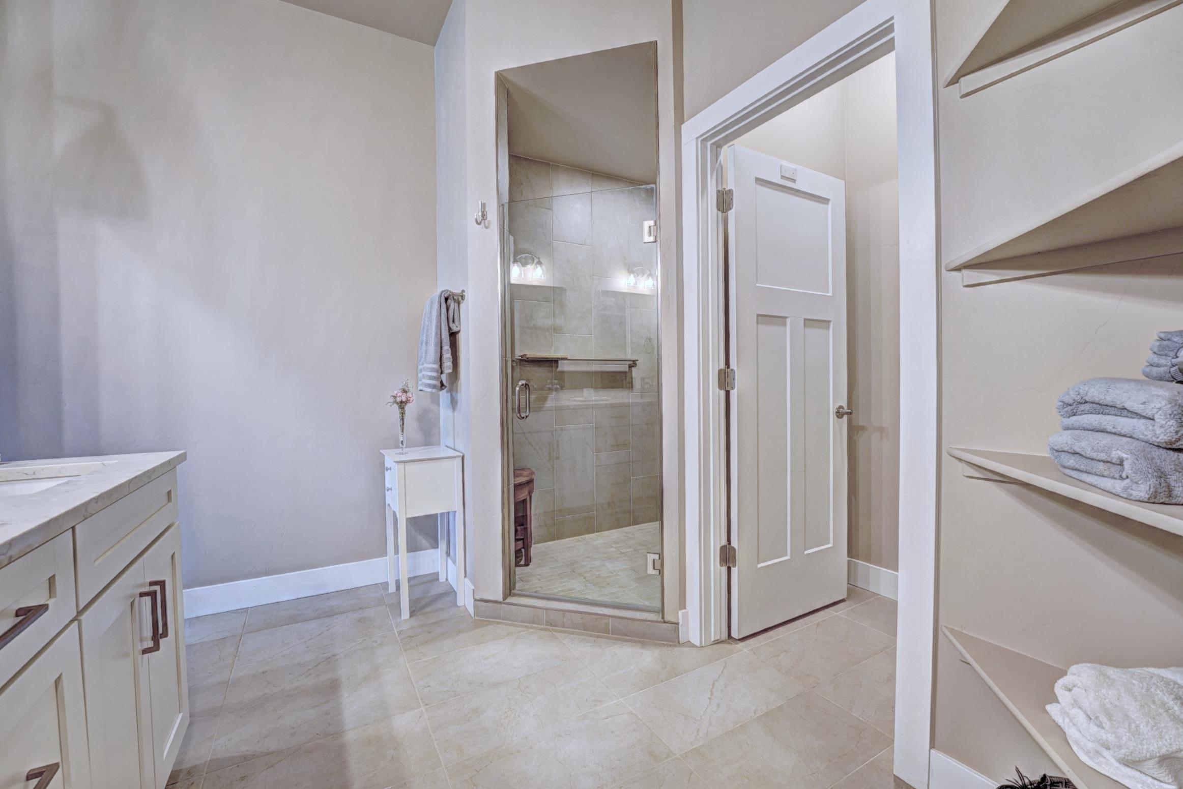 1865 Wellington Avenue Property Photo 20