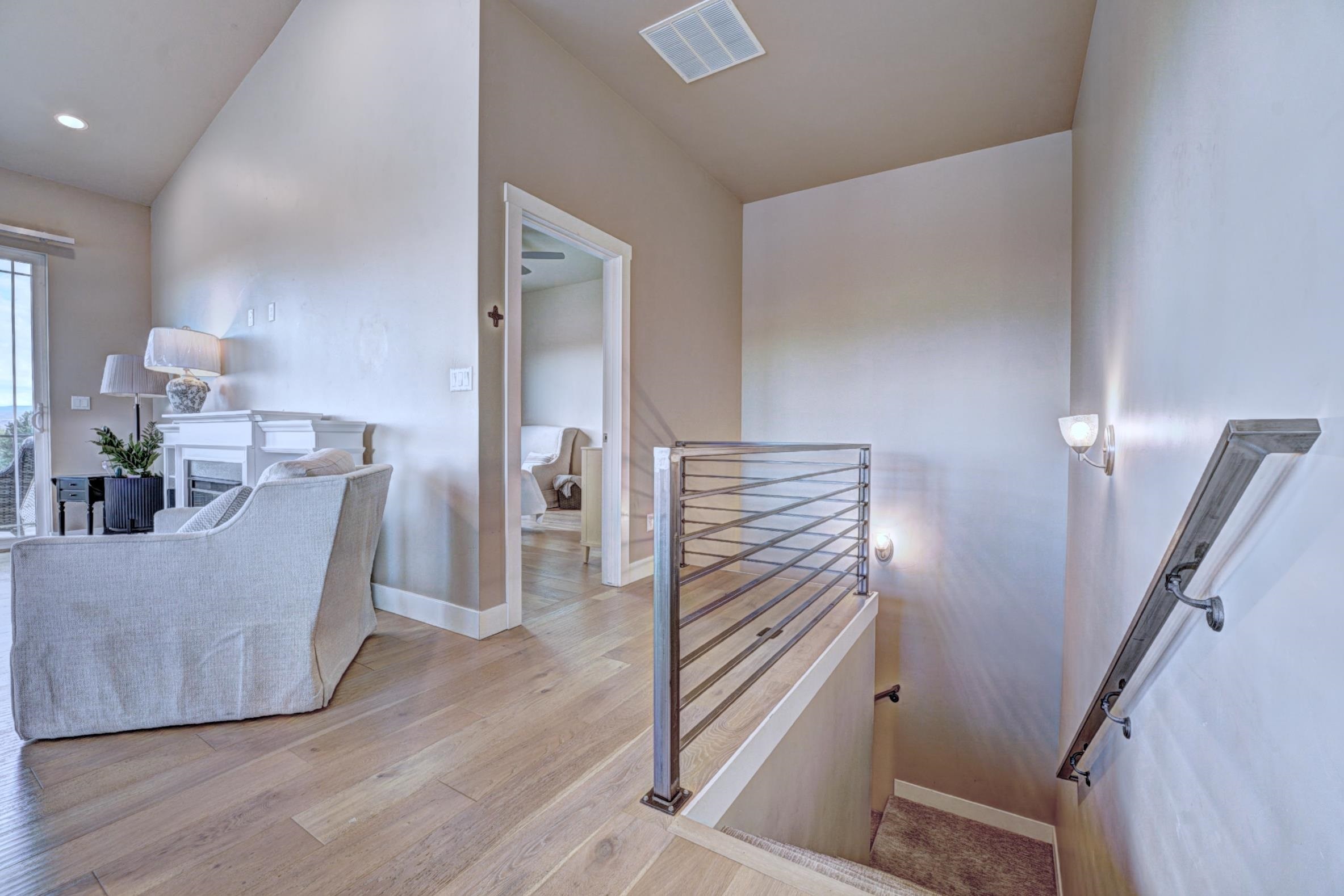 1865 Wellington Avenue Property Photo 21
