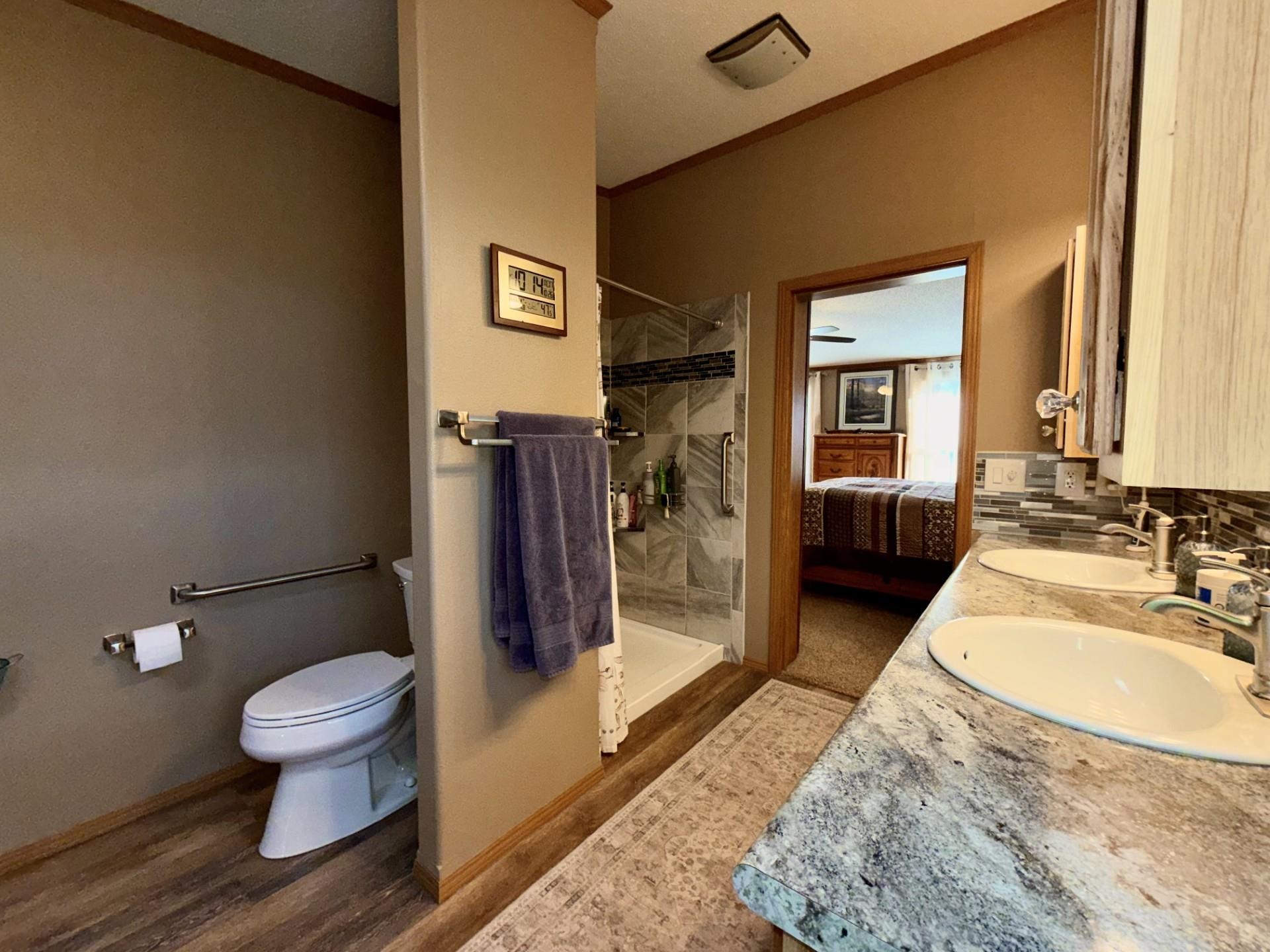 10235 Highway 65 Property Photo 21