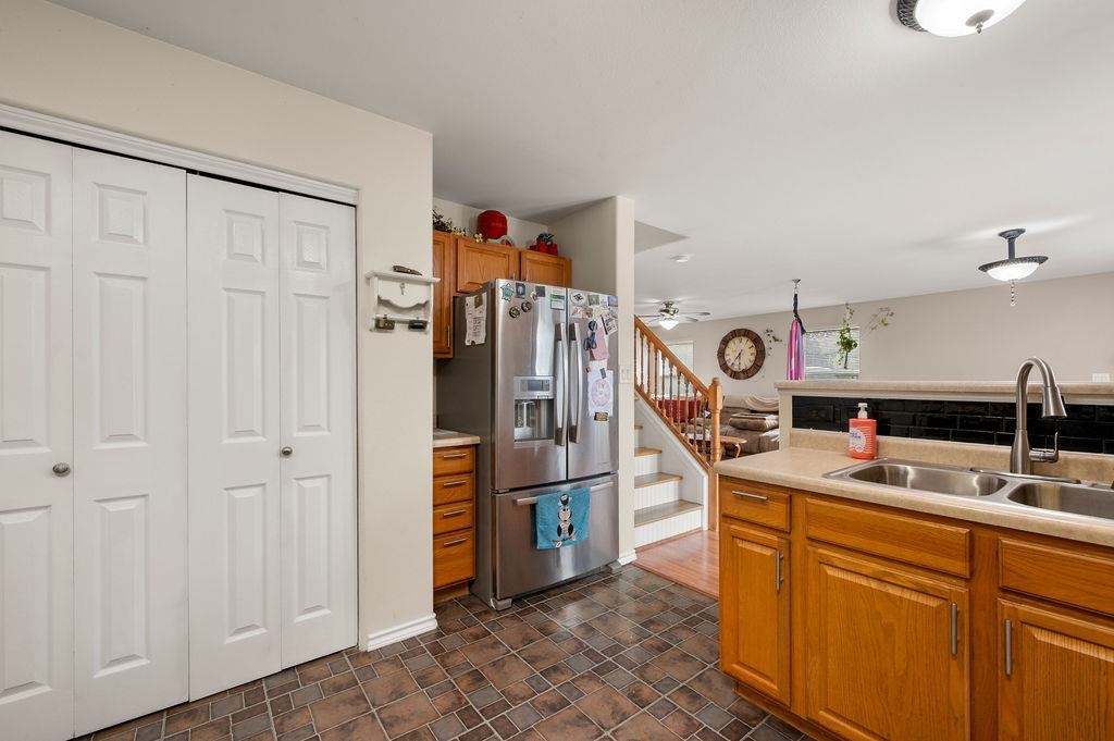 389 Skyler Street Property Photo 9