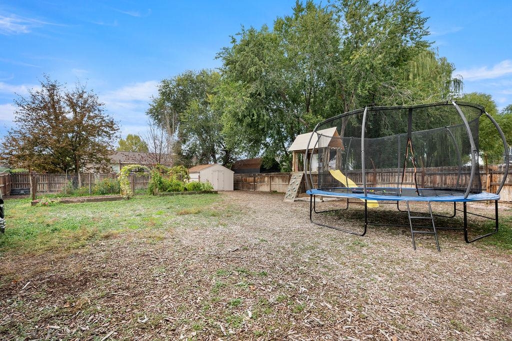 389 Skyler Street Property Photo 23