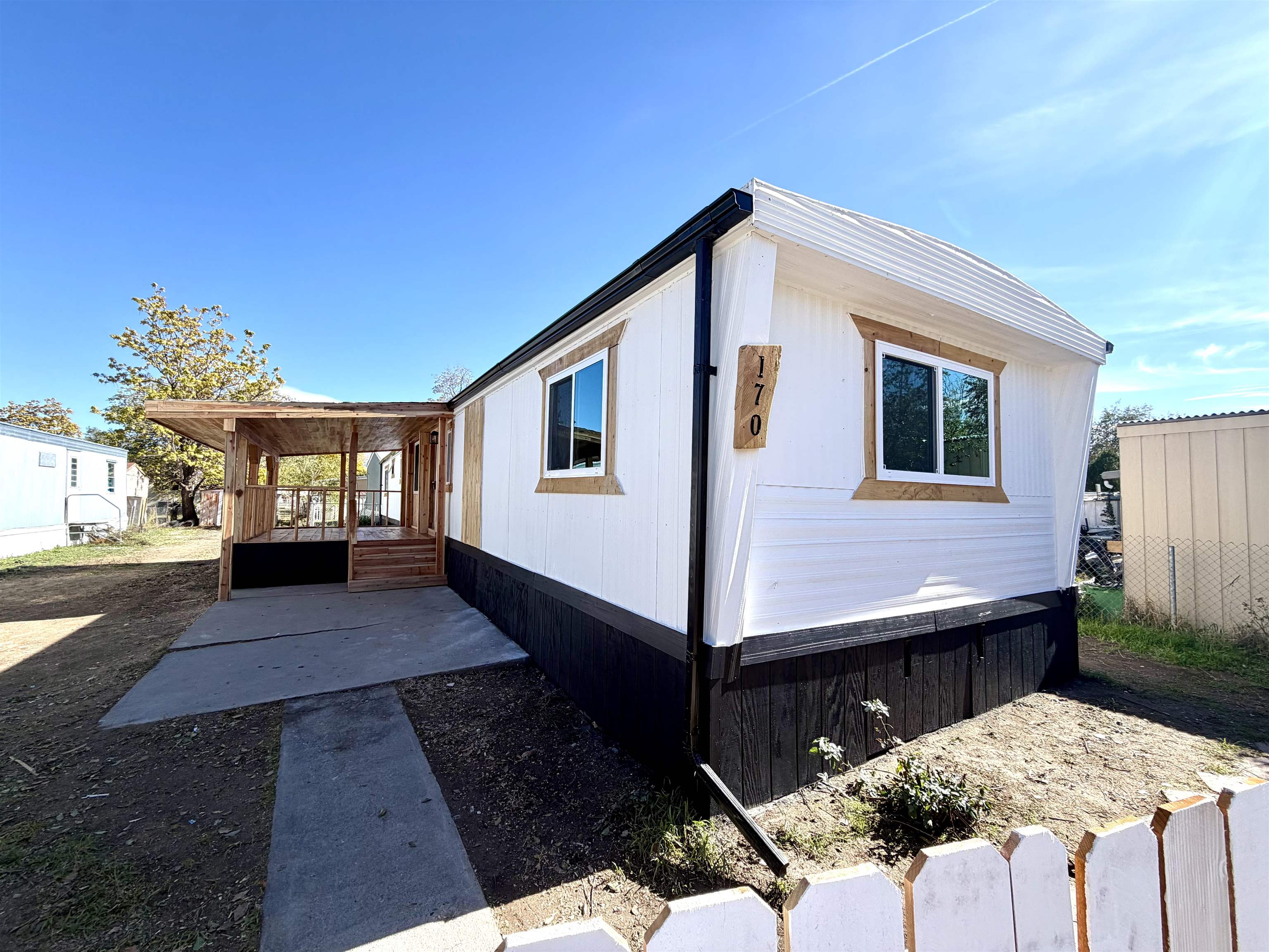 424 32 Road Property Photo 1