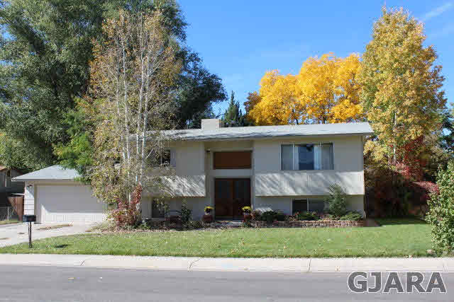 633 29 1/4 Road Property Photo 1