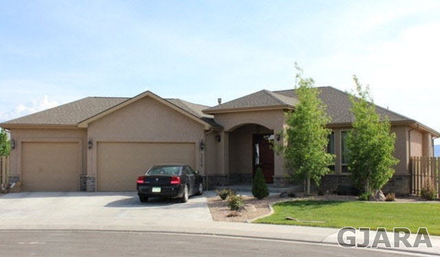 3250 Woodgate Drive Property Photo 1
