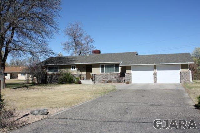 653 Terrace Drive Property Photo 1