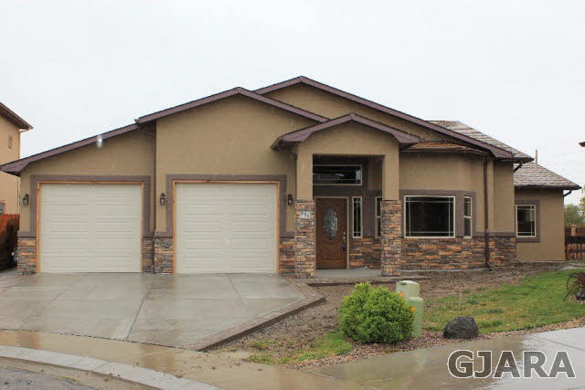 450 Chatfield Lane Property Photo 1