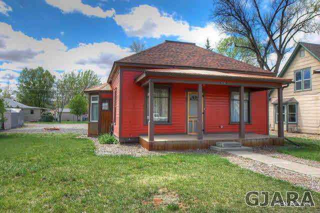 618 E Aspen Avenue Property Photo 1