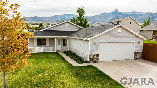 40 Cliff View Lane Property Photo 1